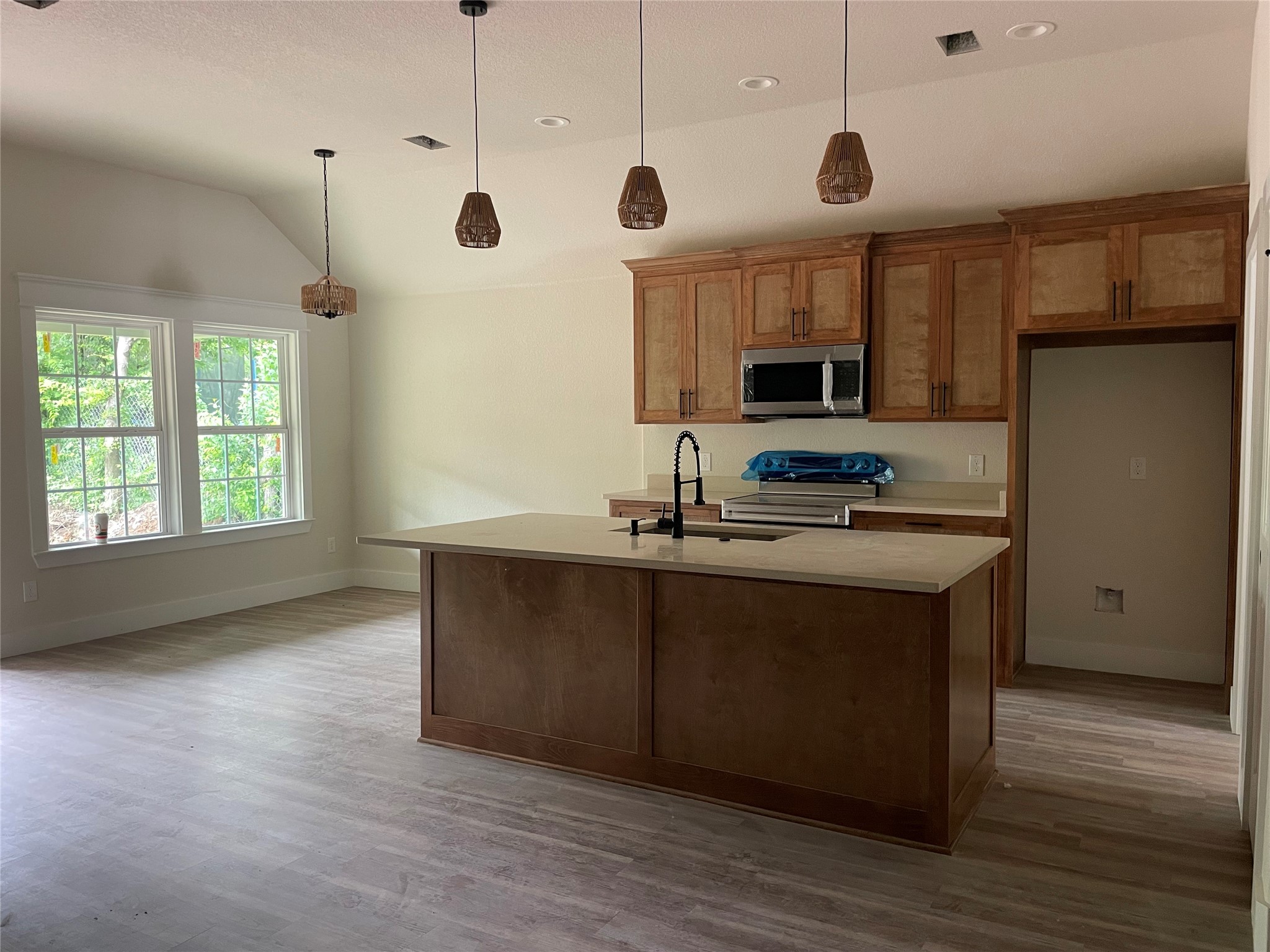 5116 Buchanan Street