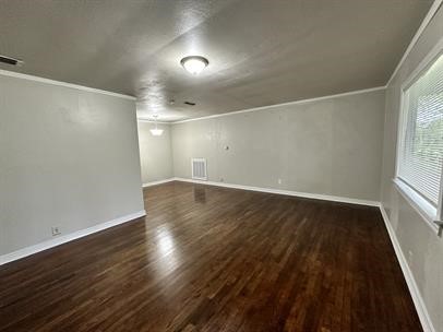 1409 Wolfe City