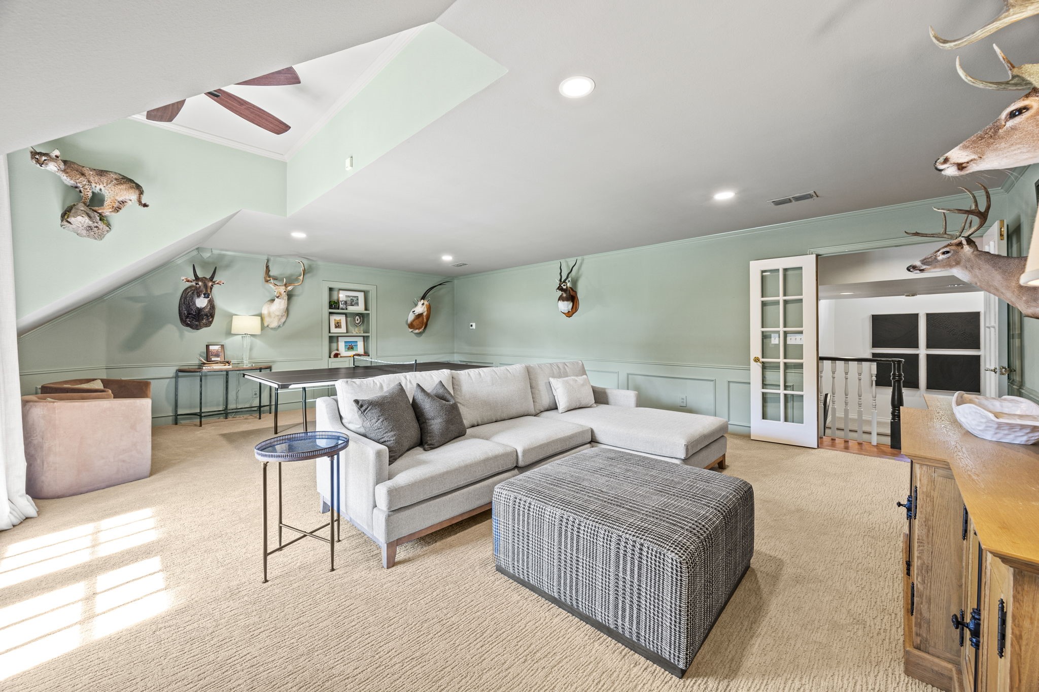 3 Meadowlake Drive