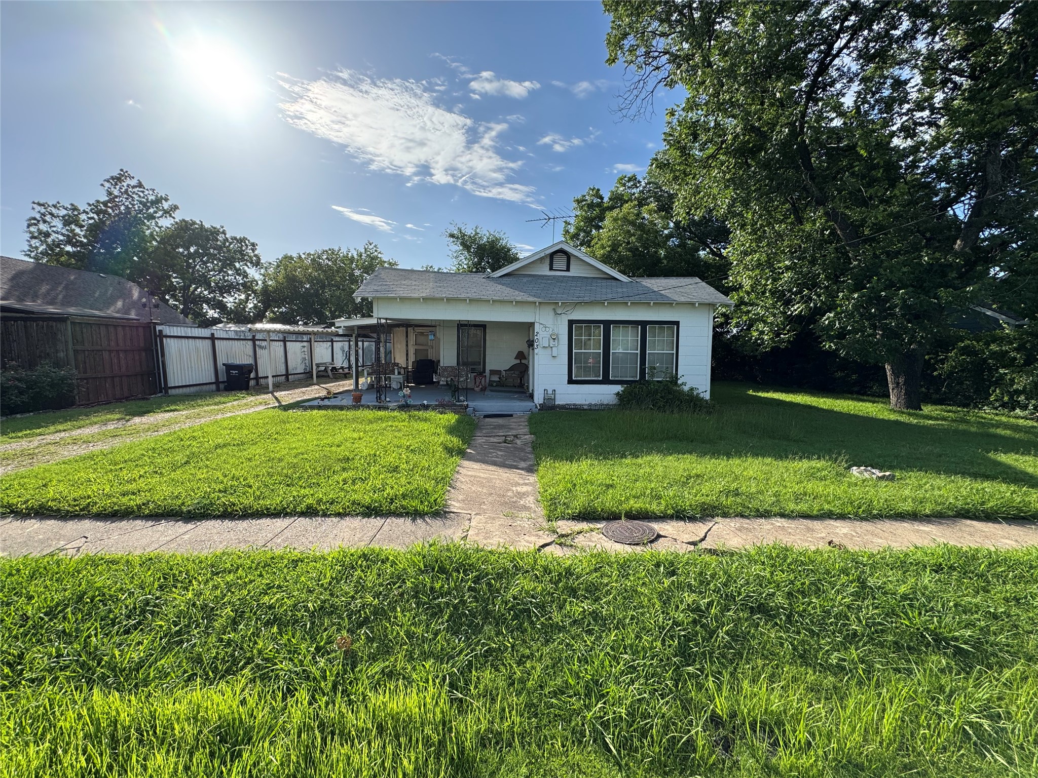 203 Ledbetter