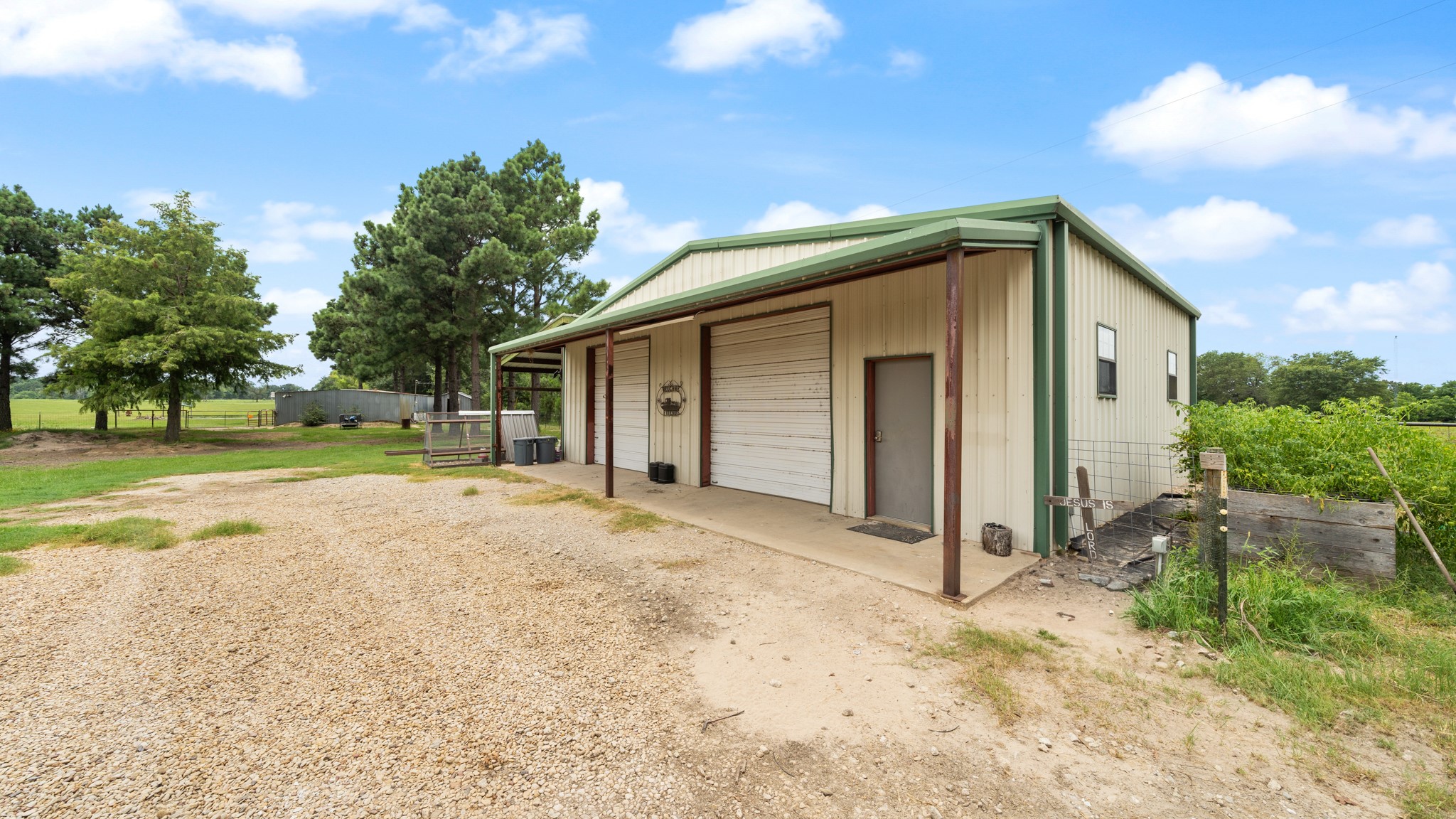 132 Private Road 7105