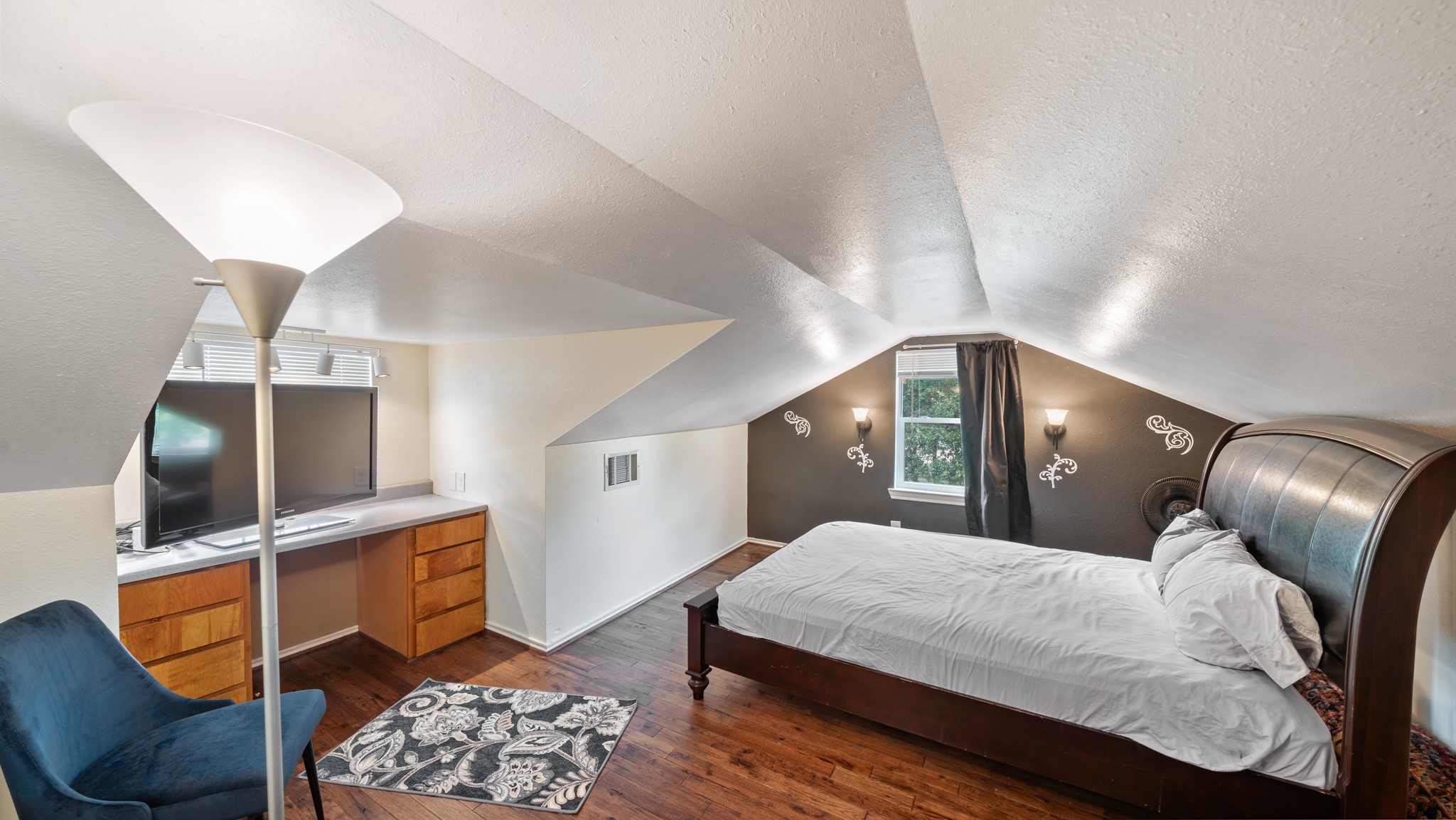 132 Private Road 7105