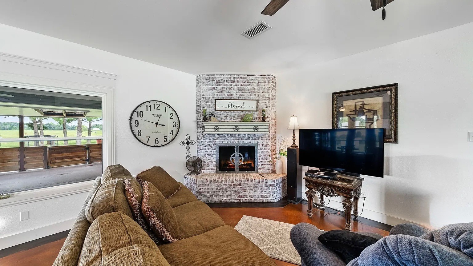 132 Private Road 7105