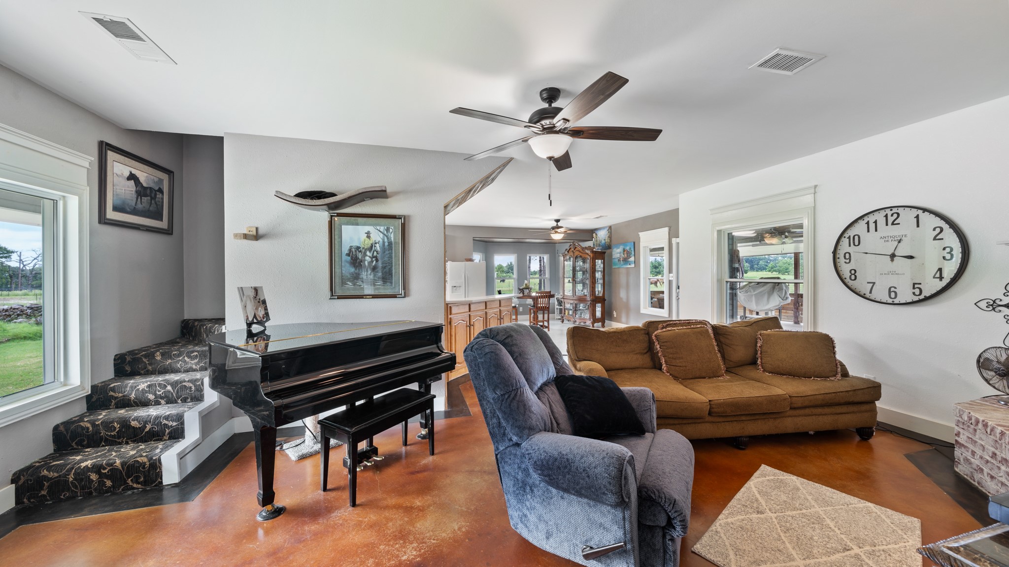 132 Private Road 7105