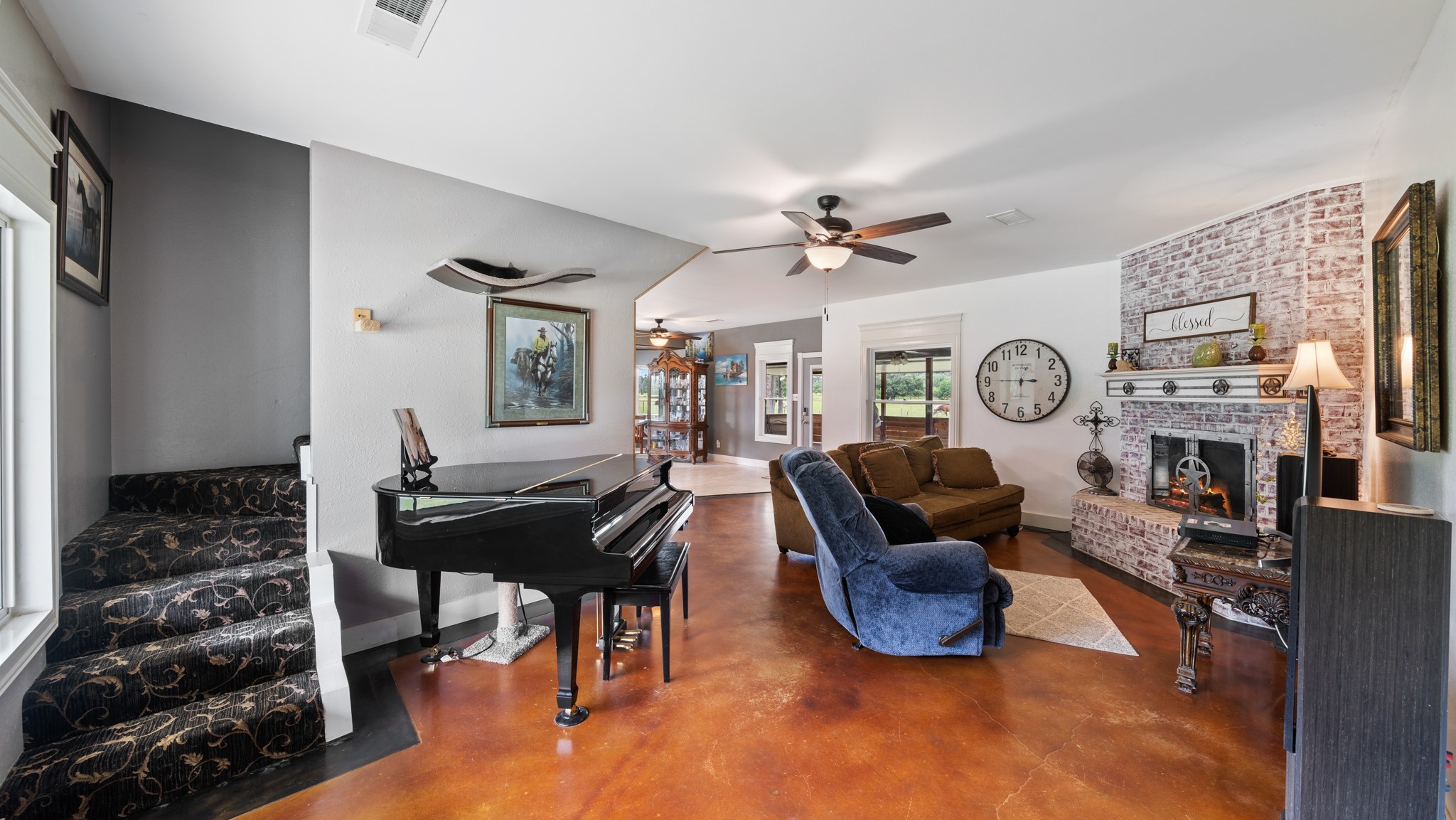 132 Private Road 7105