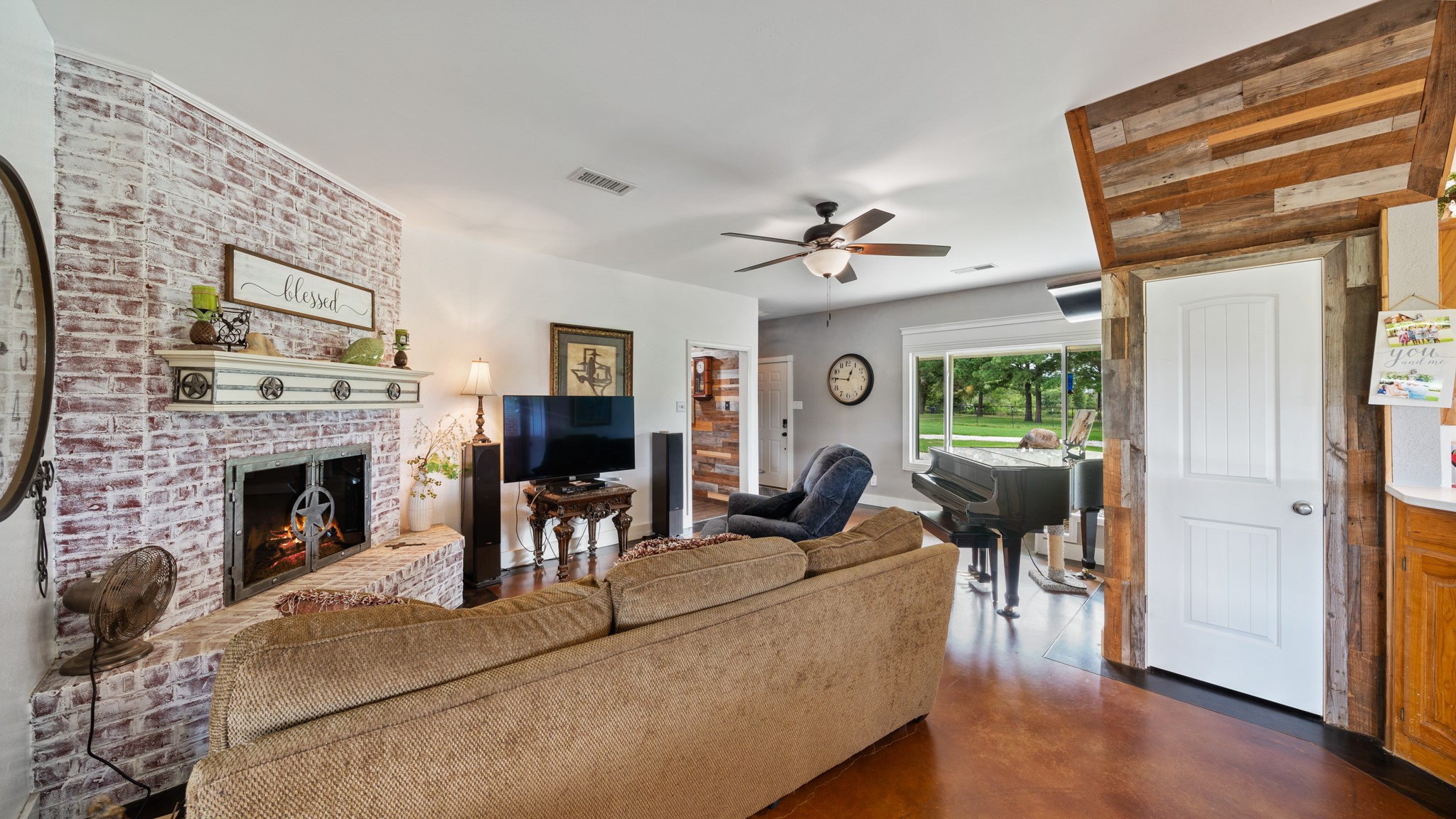 132 Private Road 7105