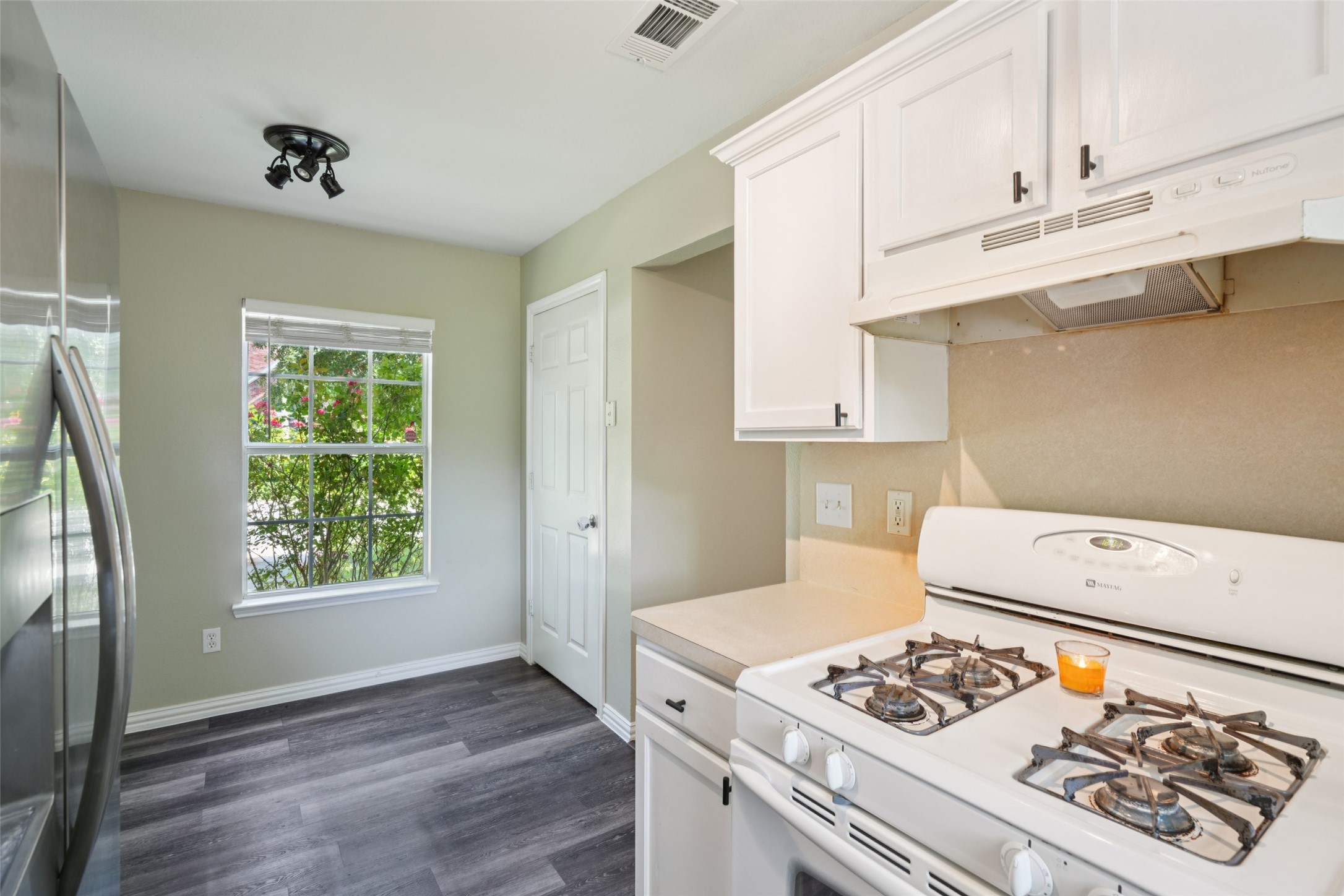 312 Robertson Street