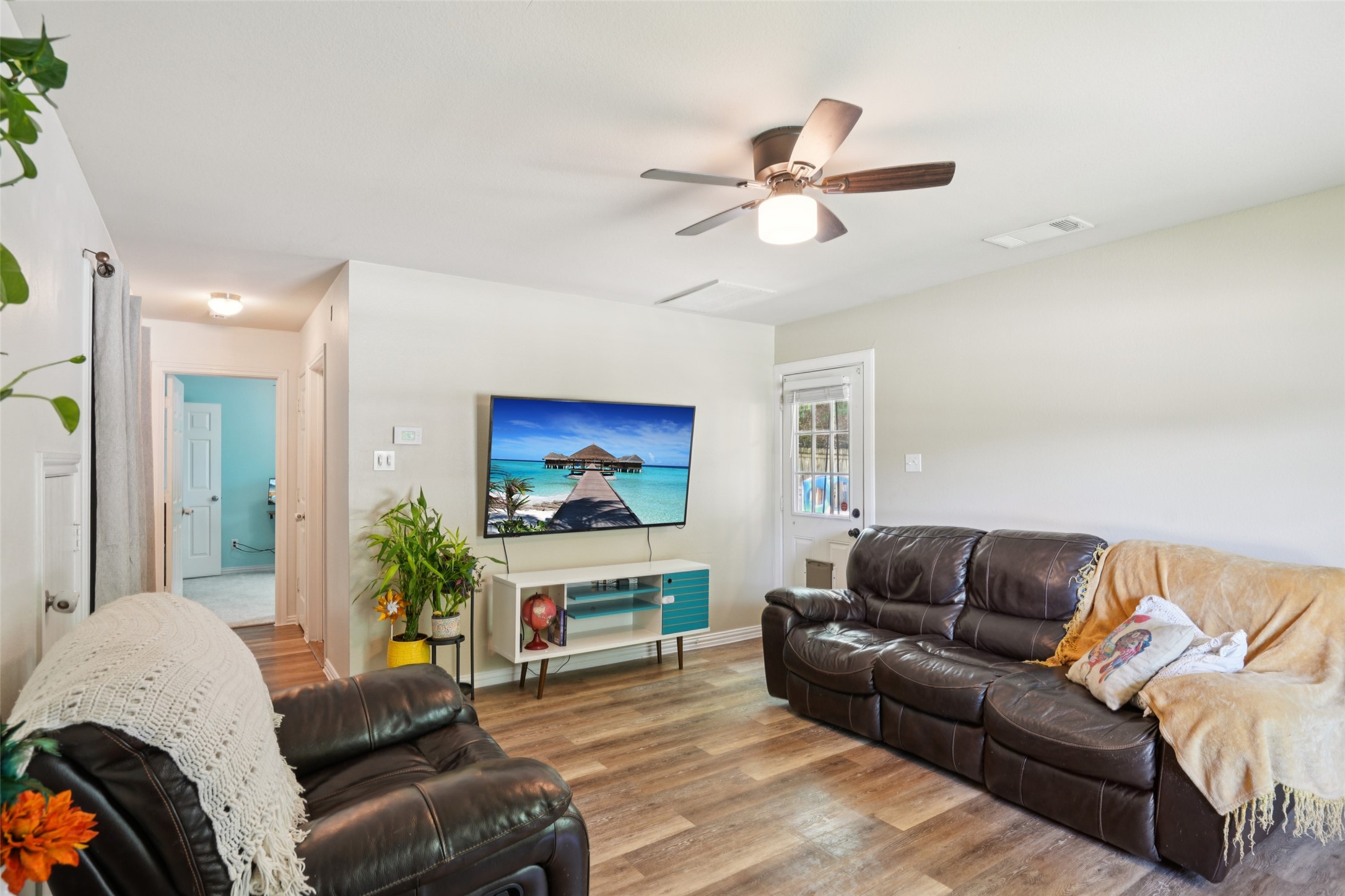 312 Robertson Street