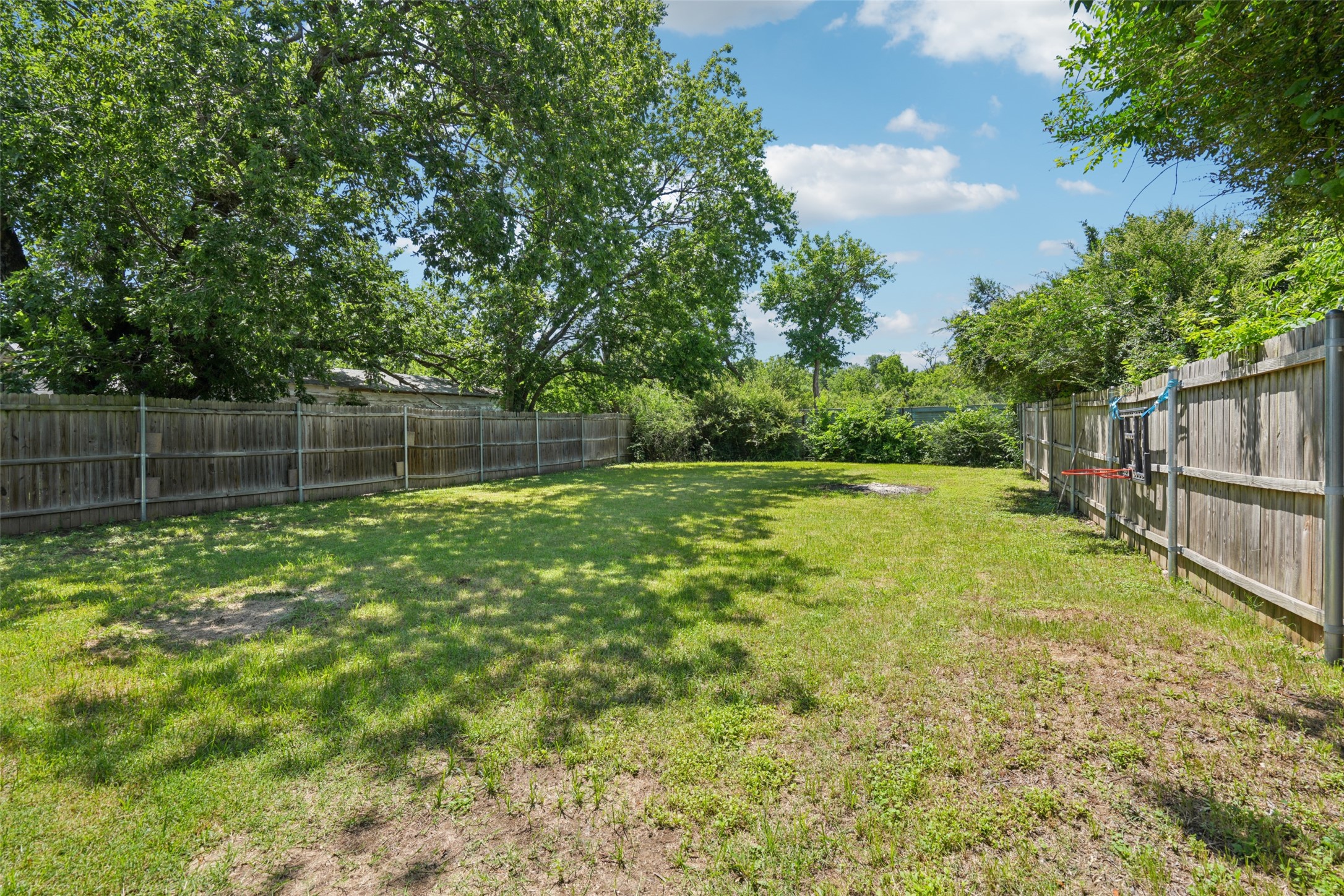 312 Robertson Street