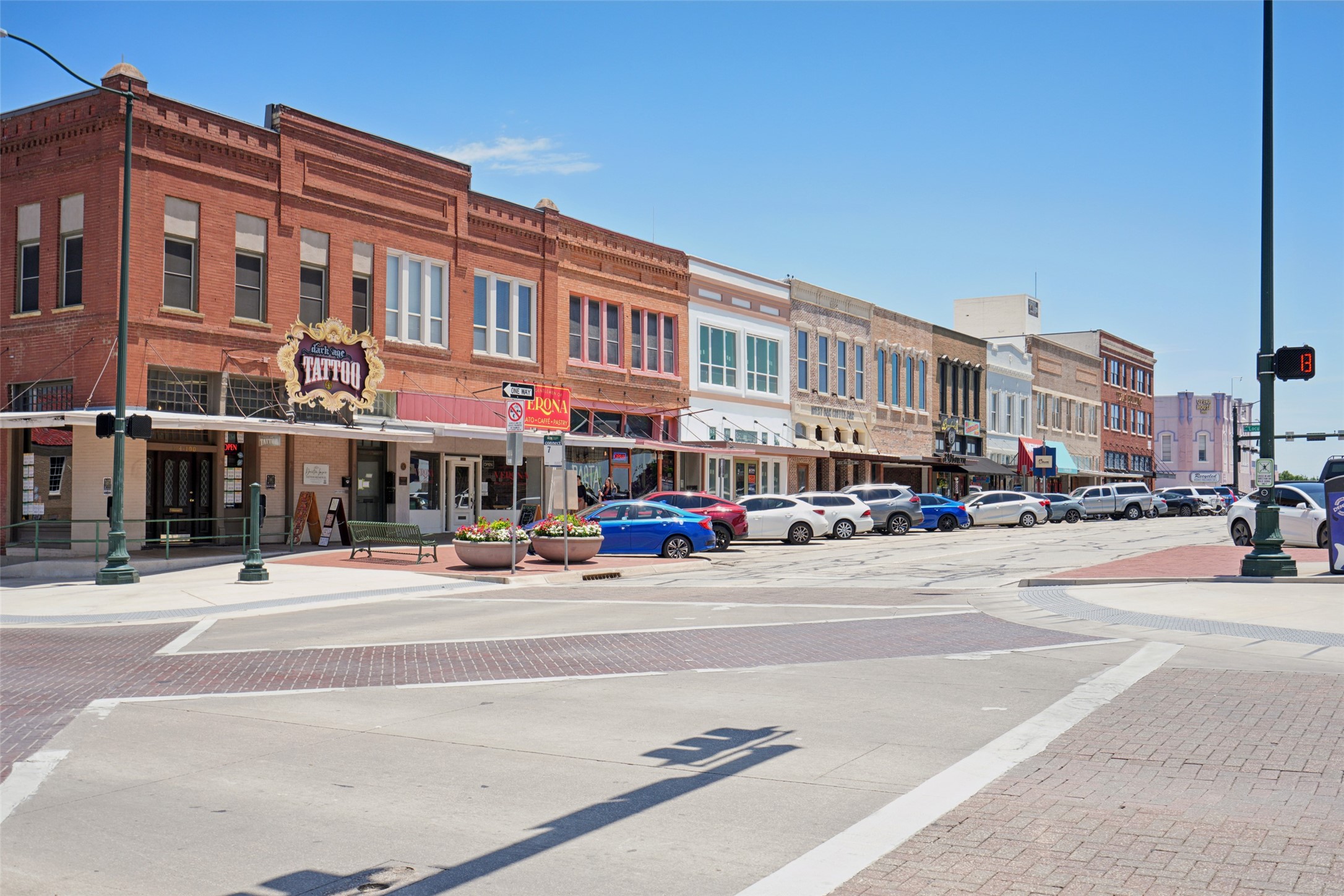 312 Robertson Street