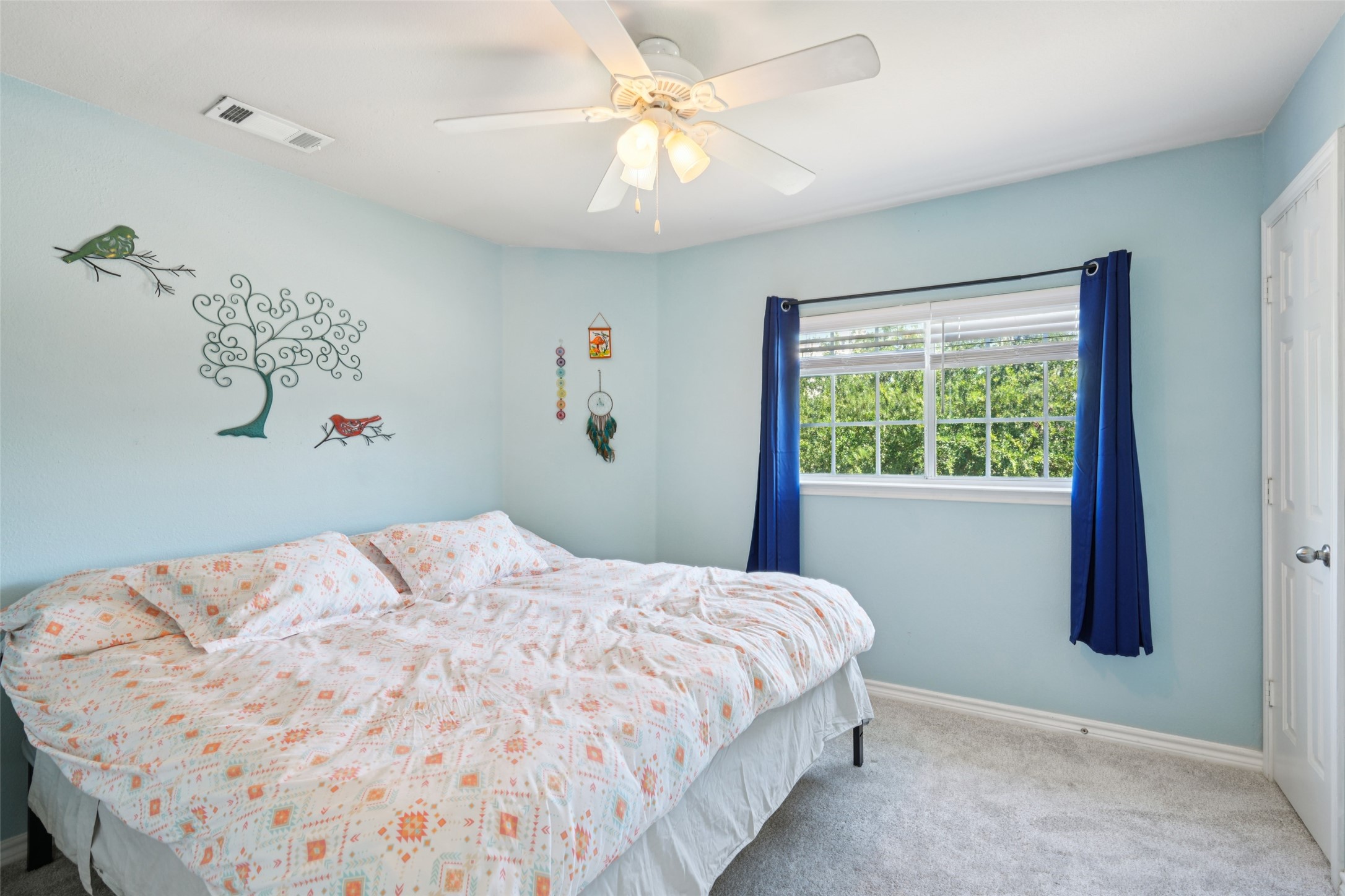 312 Robertson Street