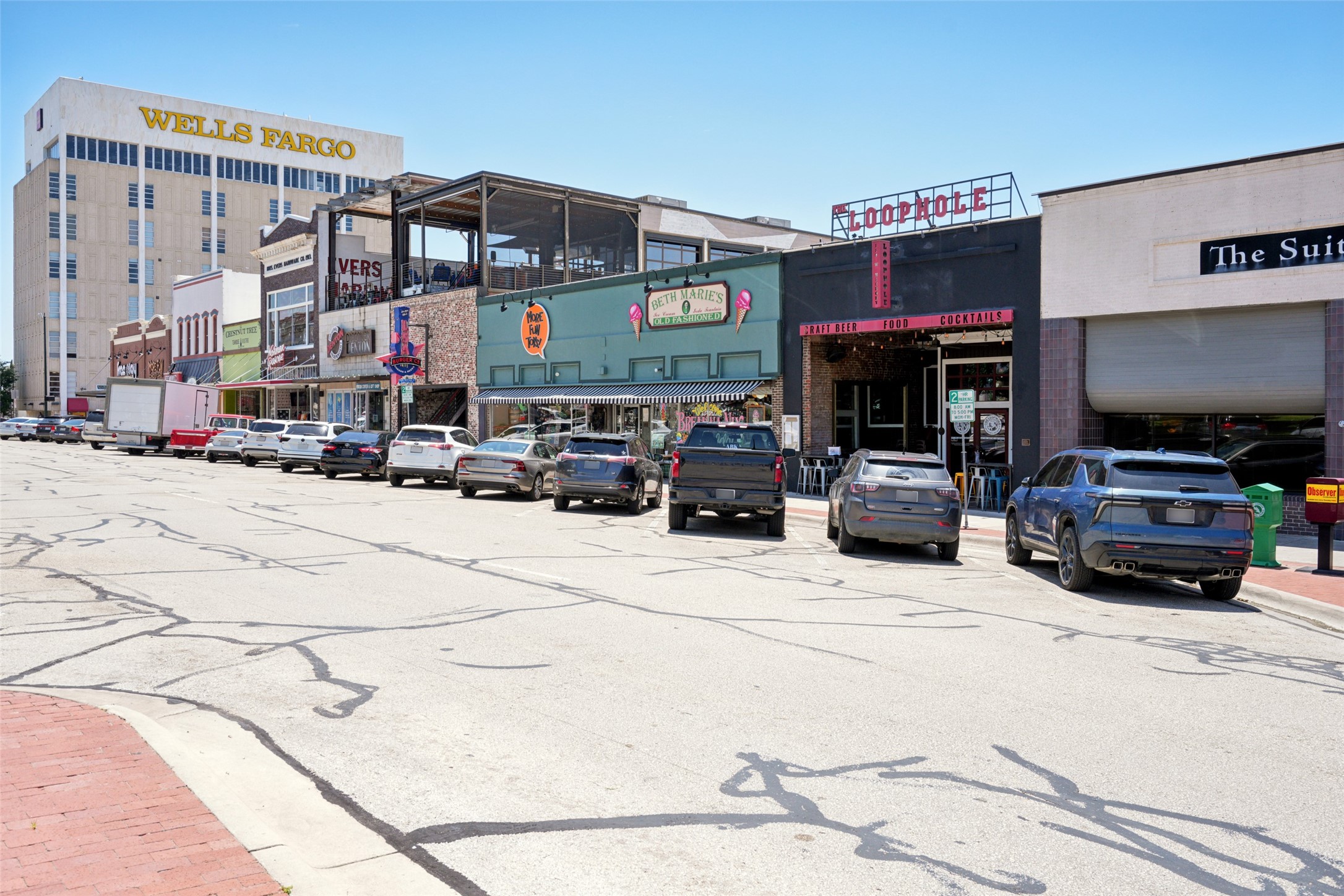 312 Robertson Street