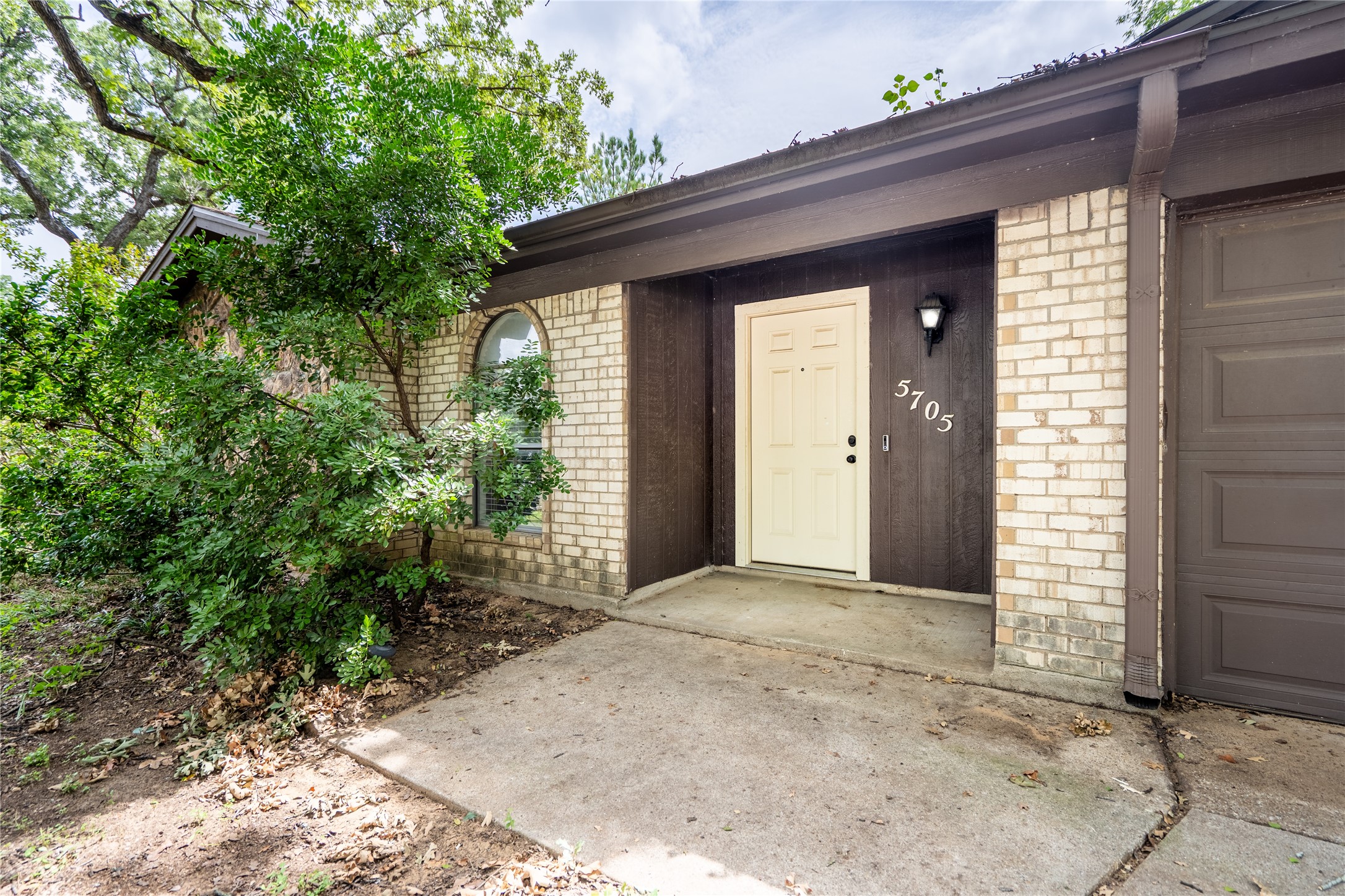 5705 Kingstree Court