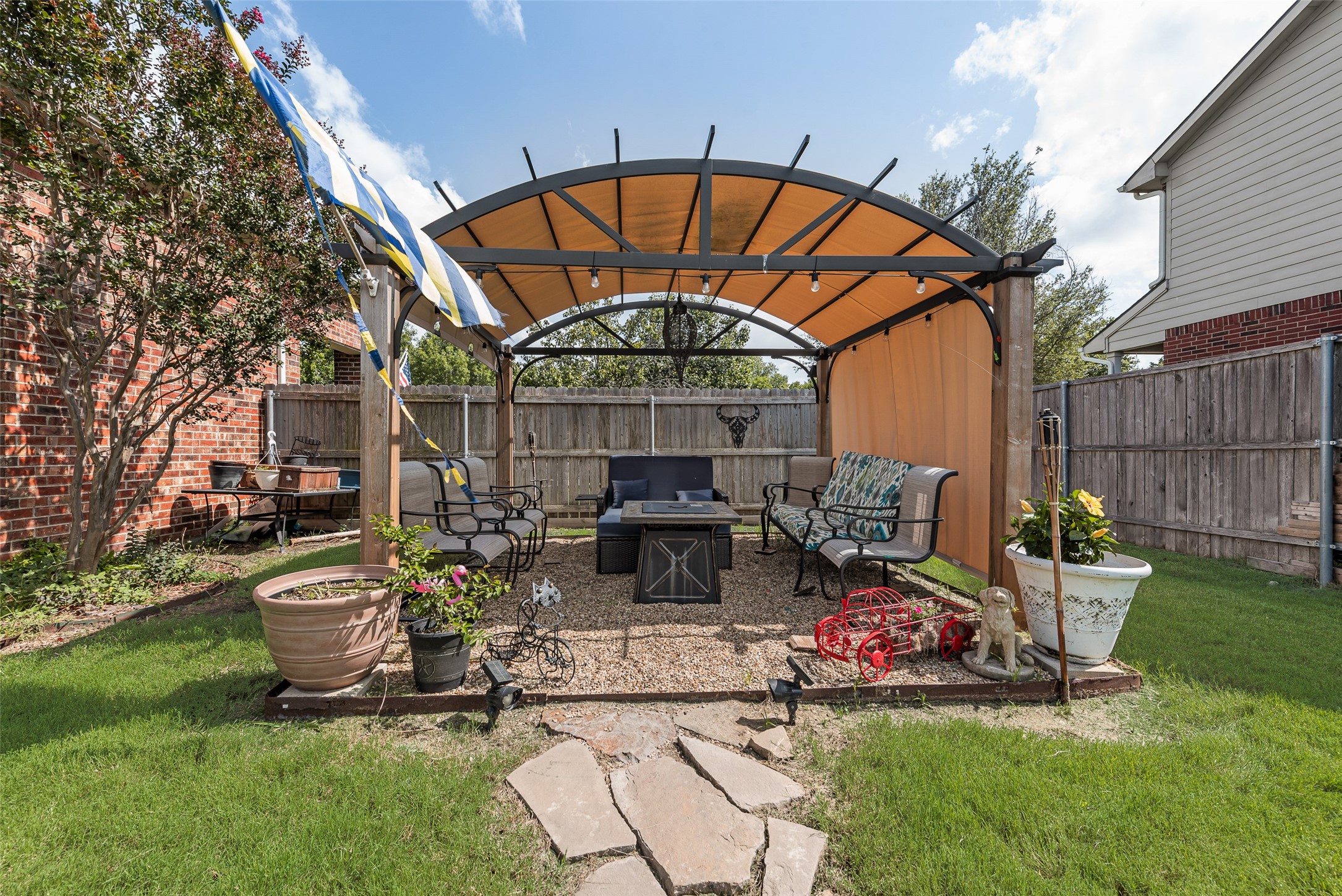 3616 Smoketree Drive