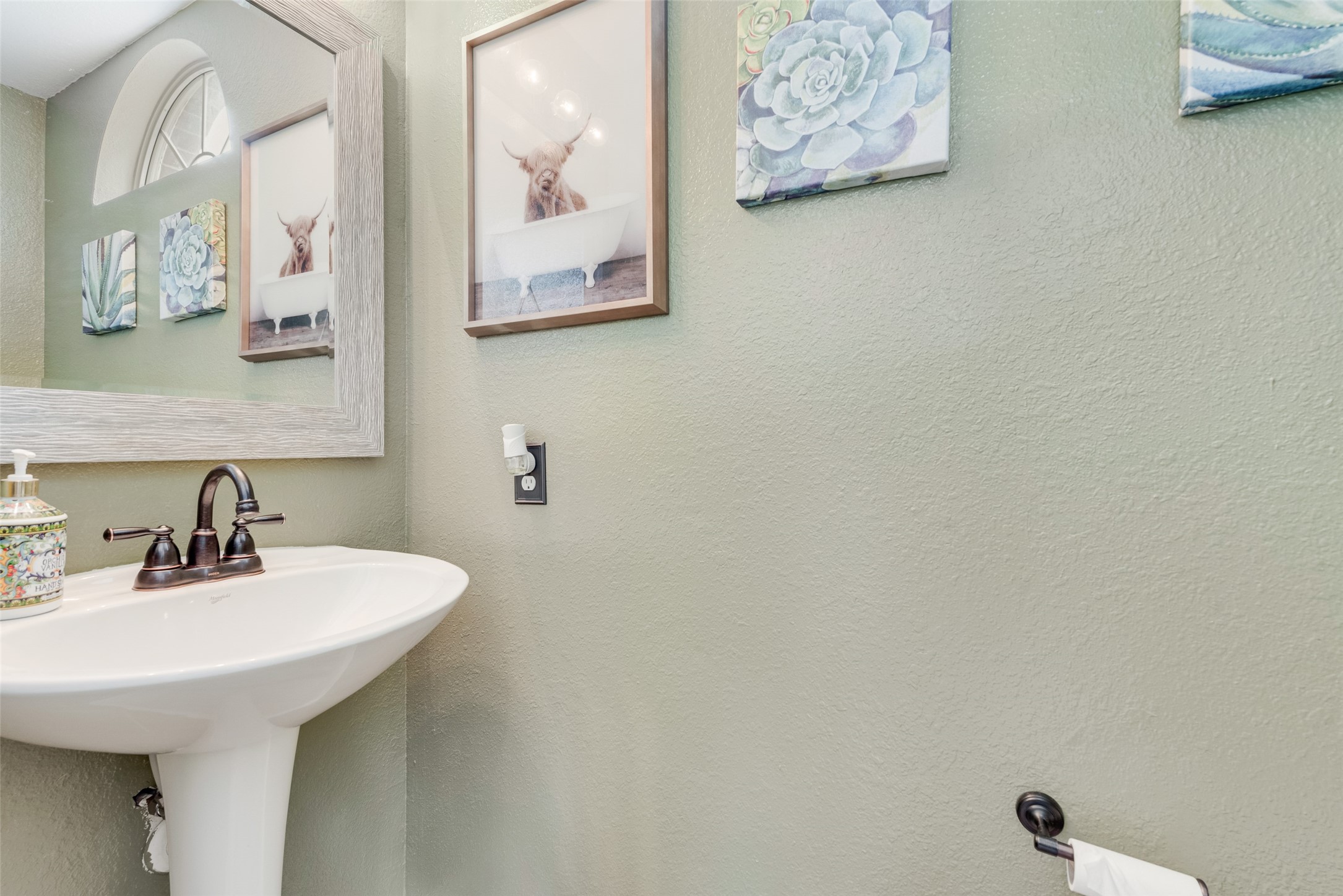 3616 Smoketree Drive