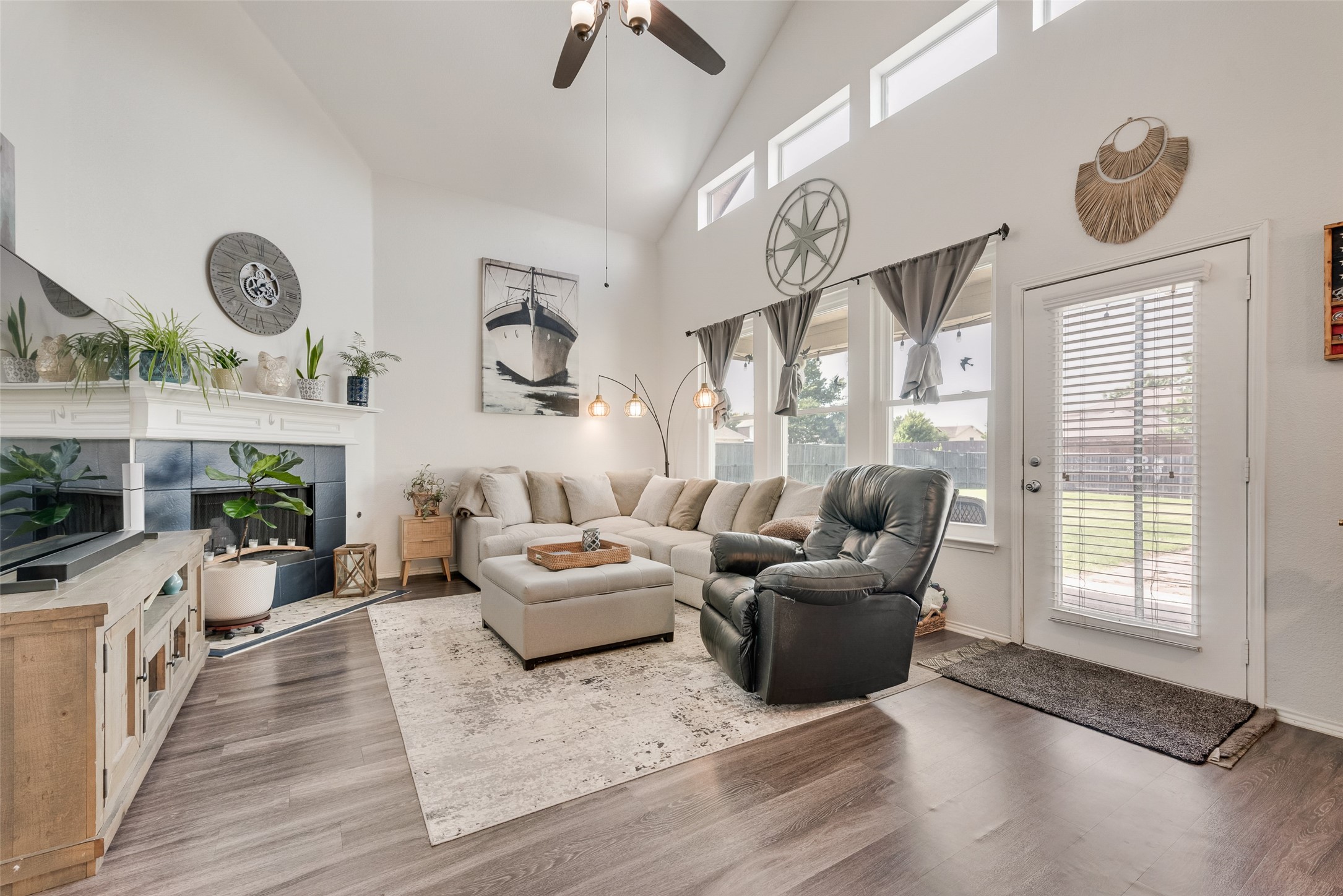 3616 Smoketree Drive