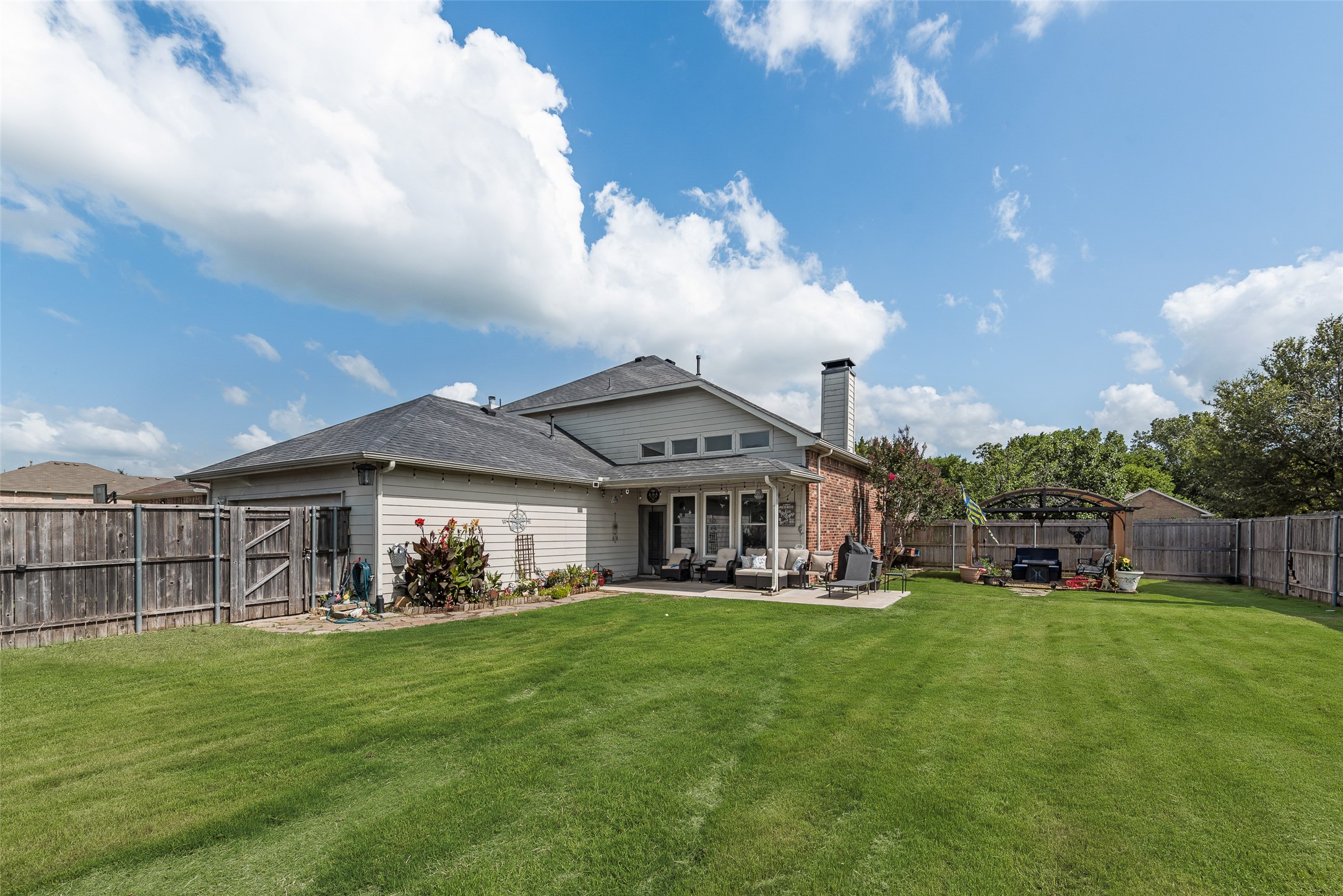 3616 Smoketree Drive