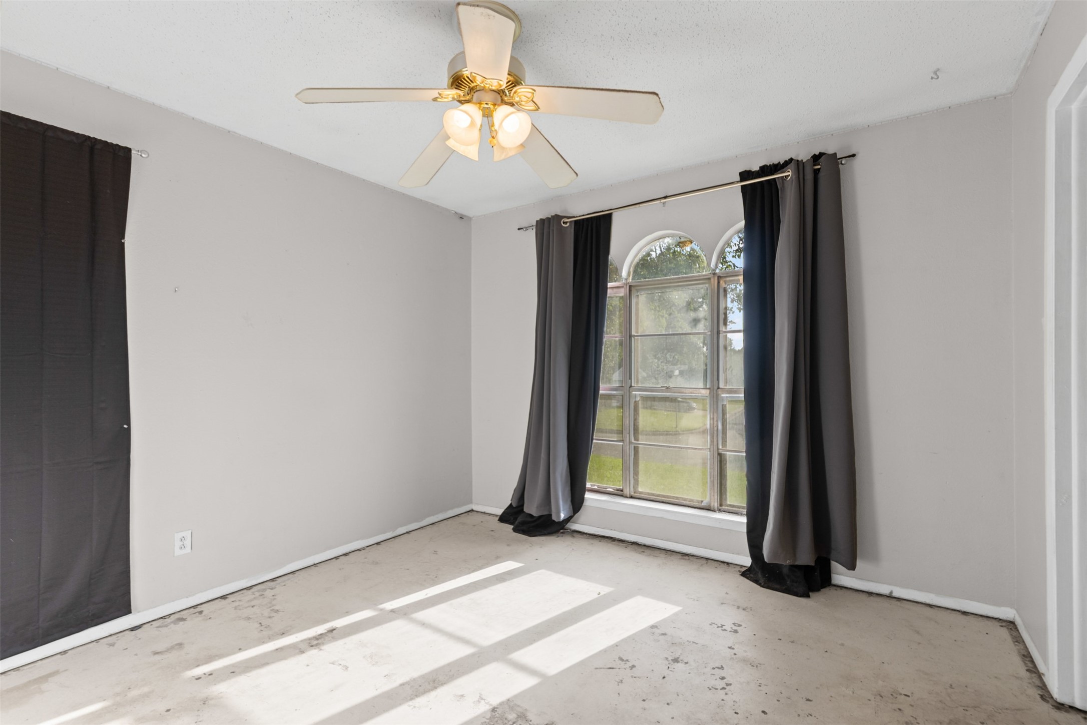 2700 Shady Grove Drive