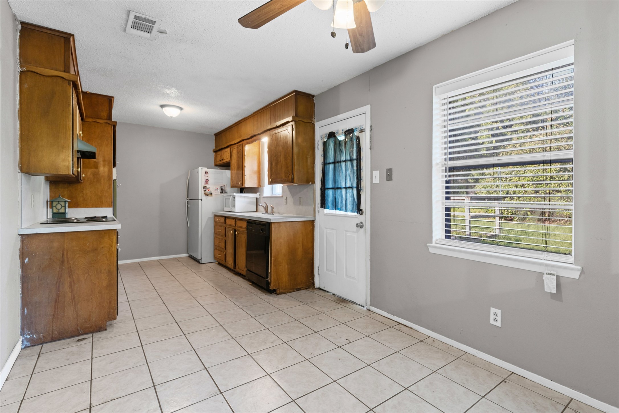 2700 Shady Grove Drive