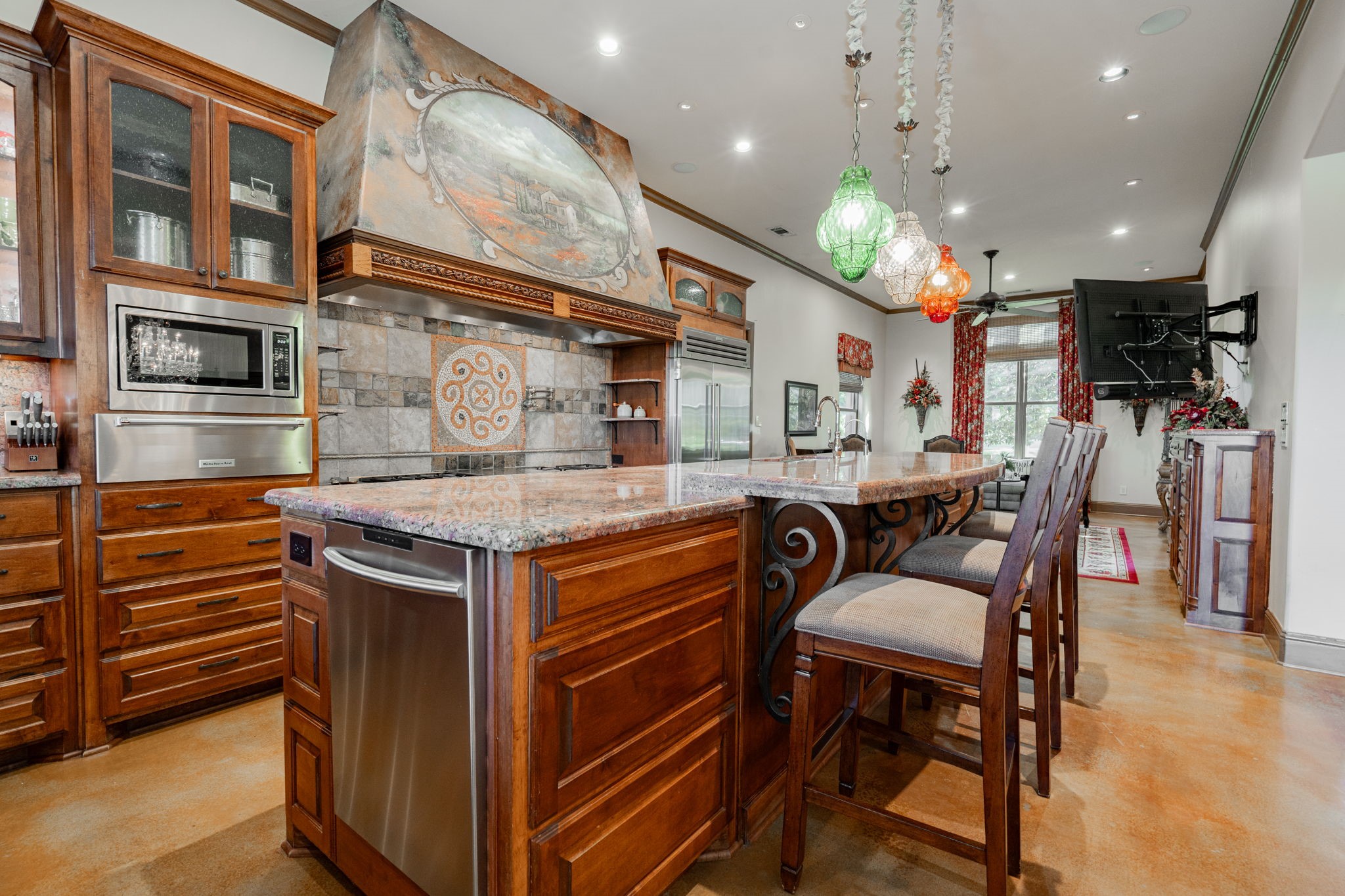 323 Kings Court