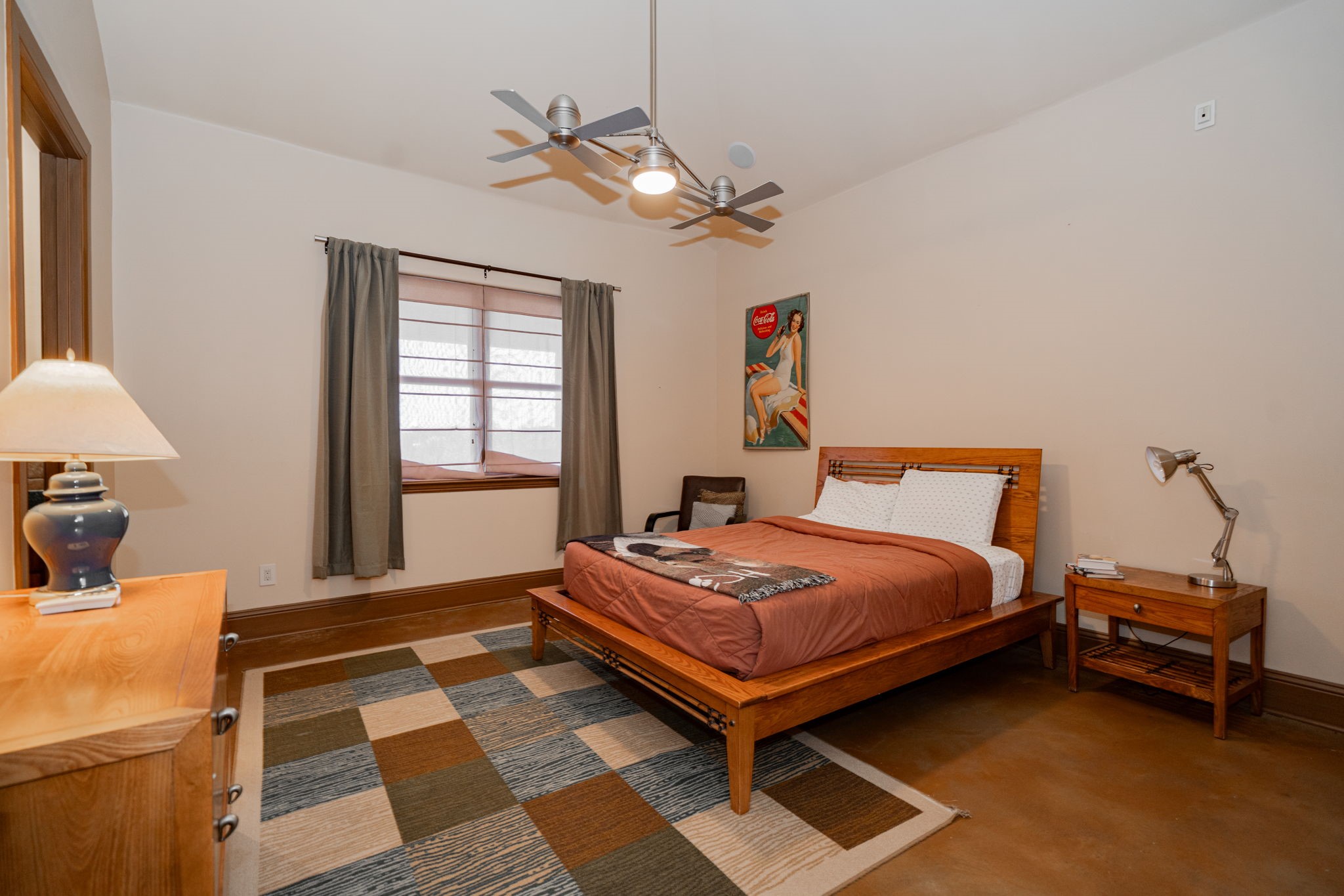323 Kings Court
