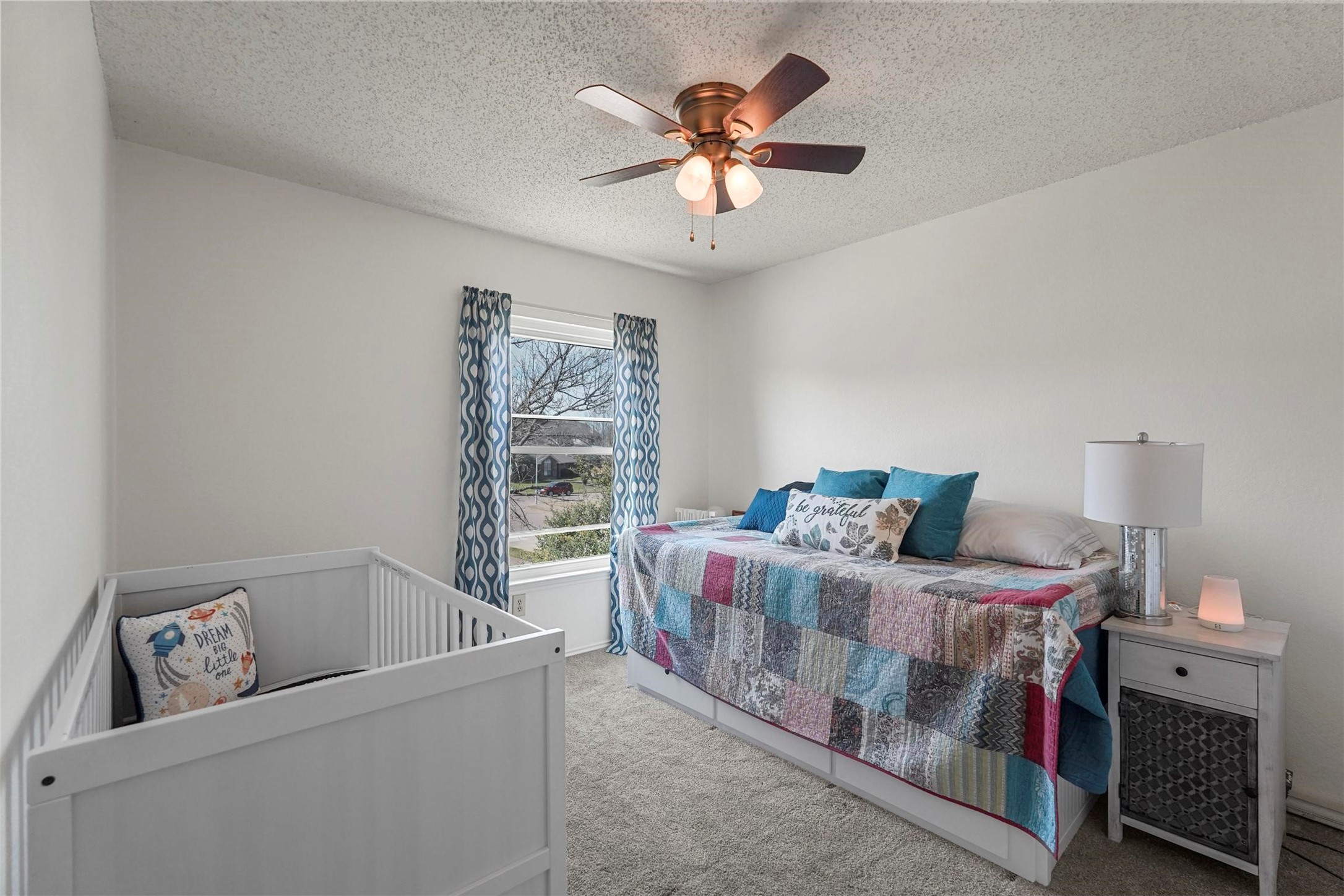1512 La Paz Drive