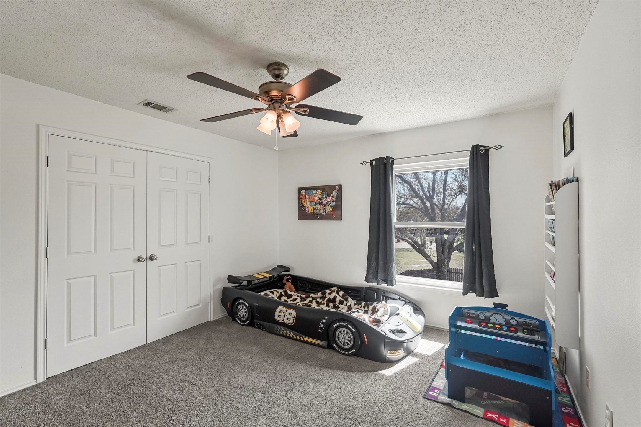 1512 La Paz Drive