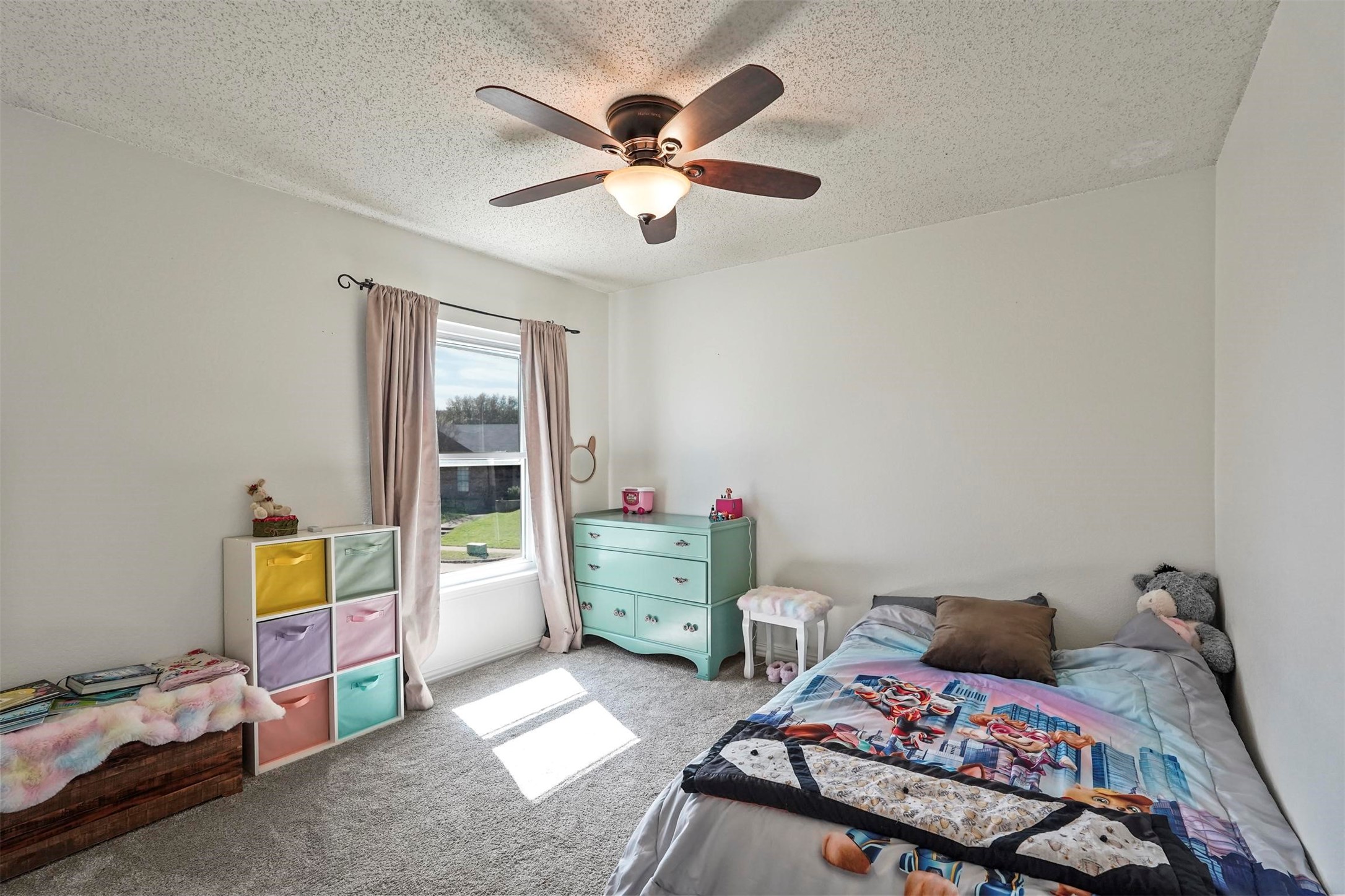 1512 La Paz Drive
