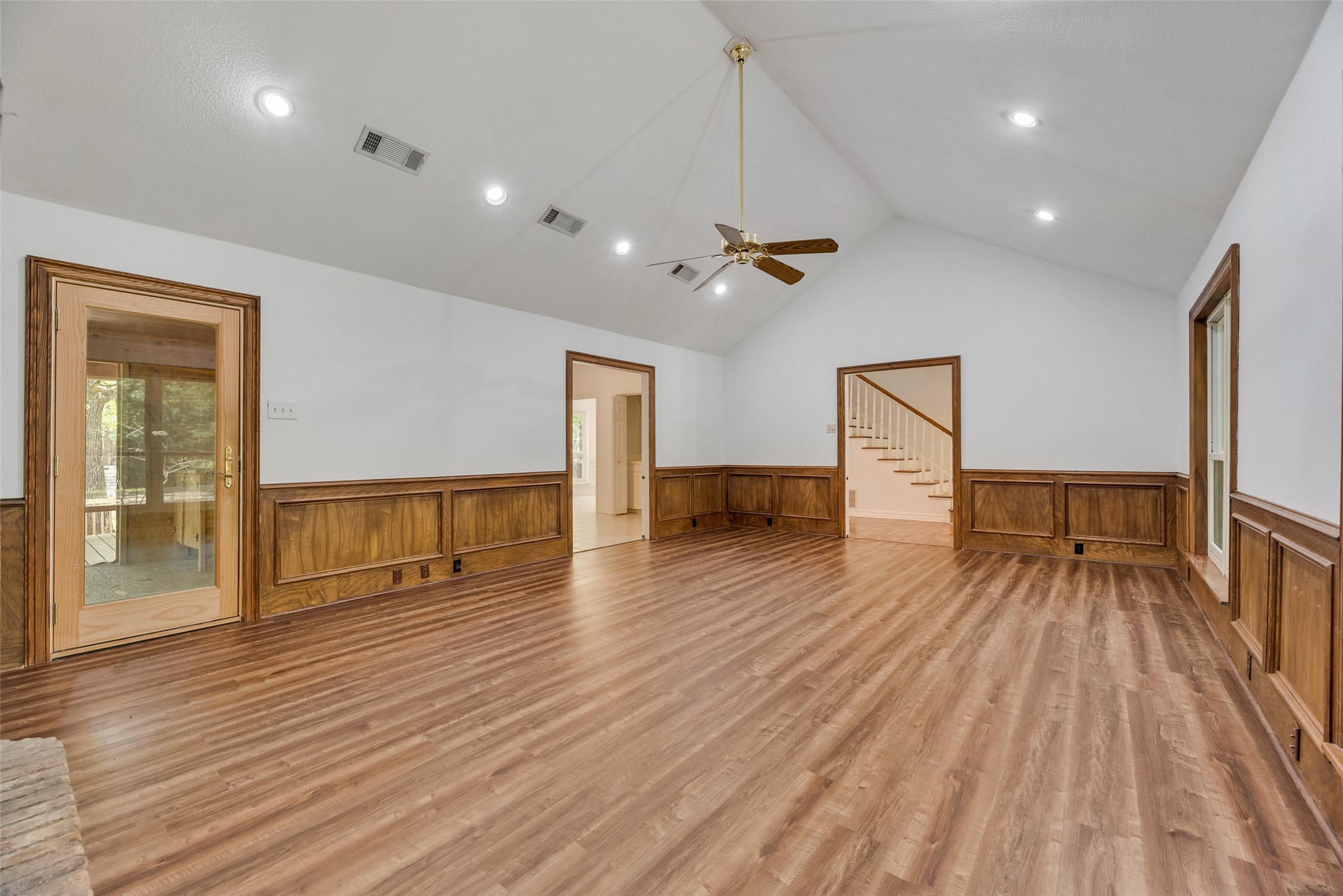 9712 County Road 2432