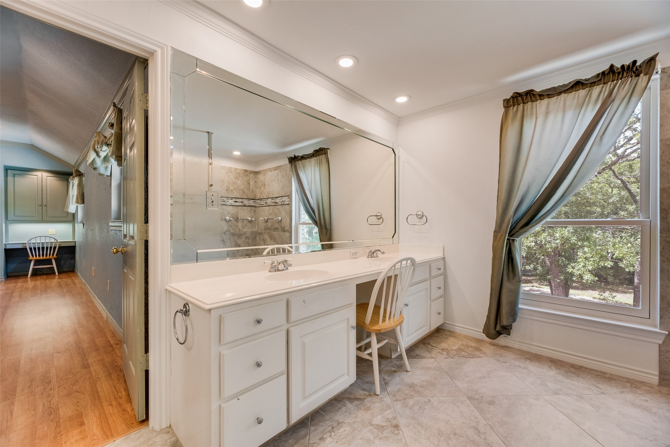 9712 County Road 2432