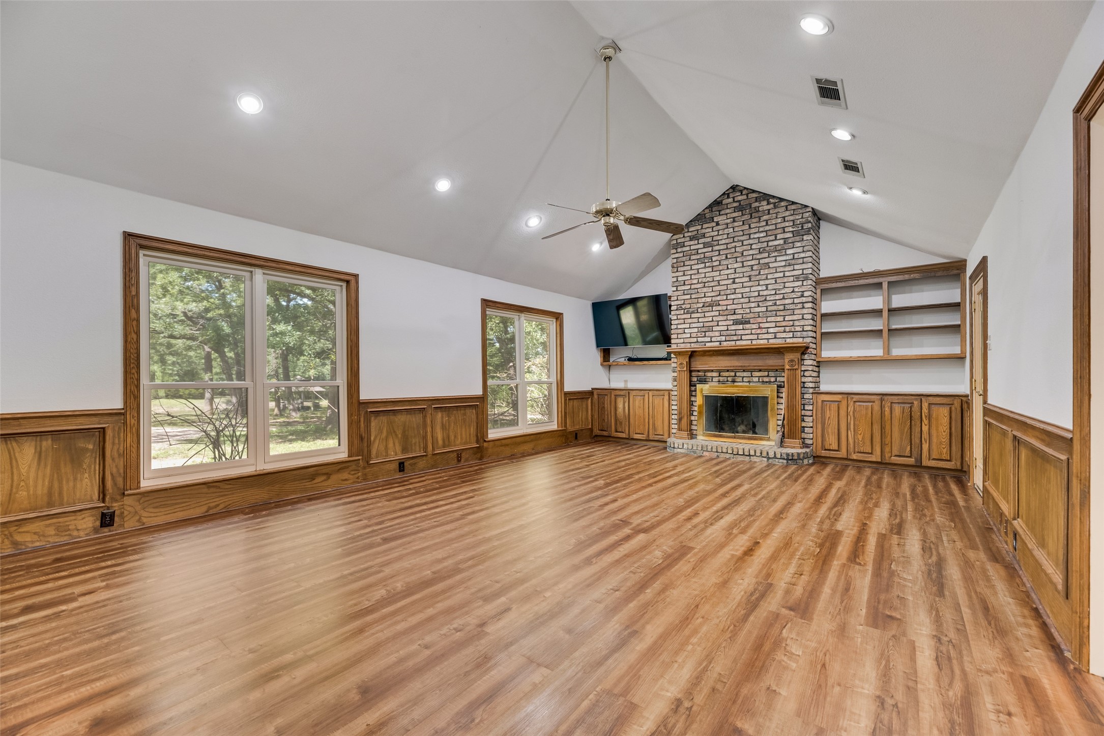 9712 County Road 2432