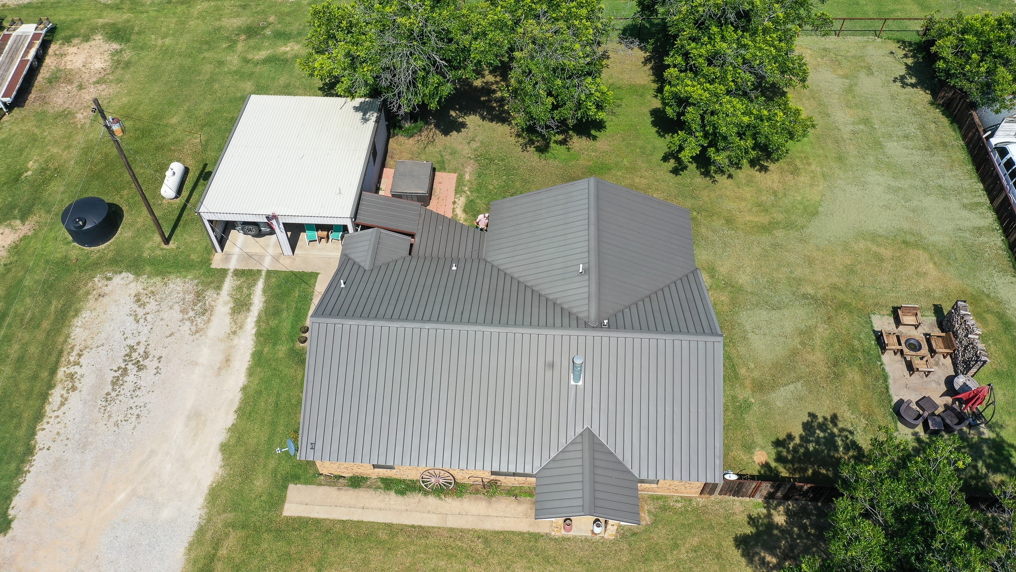 3240 S HWY 281