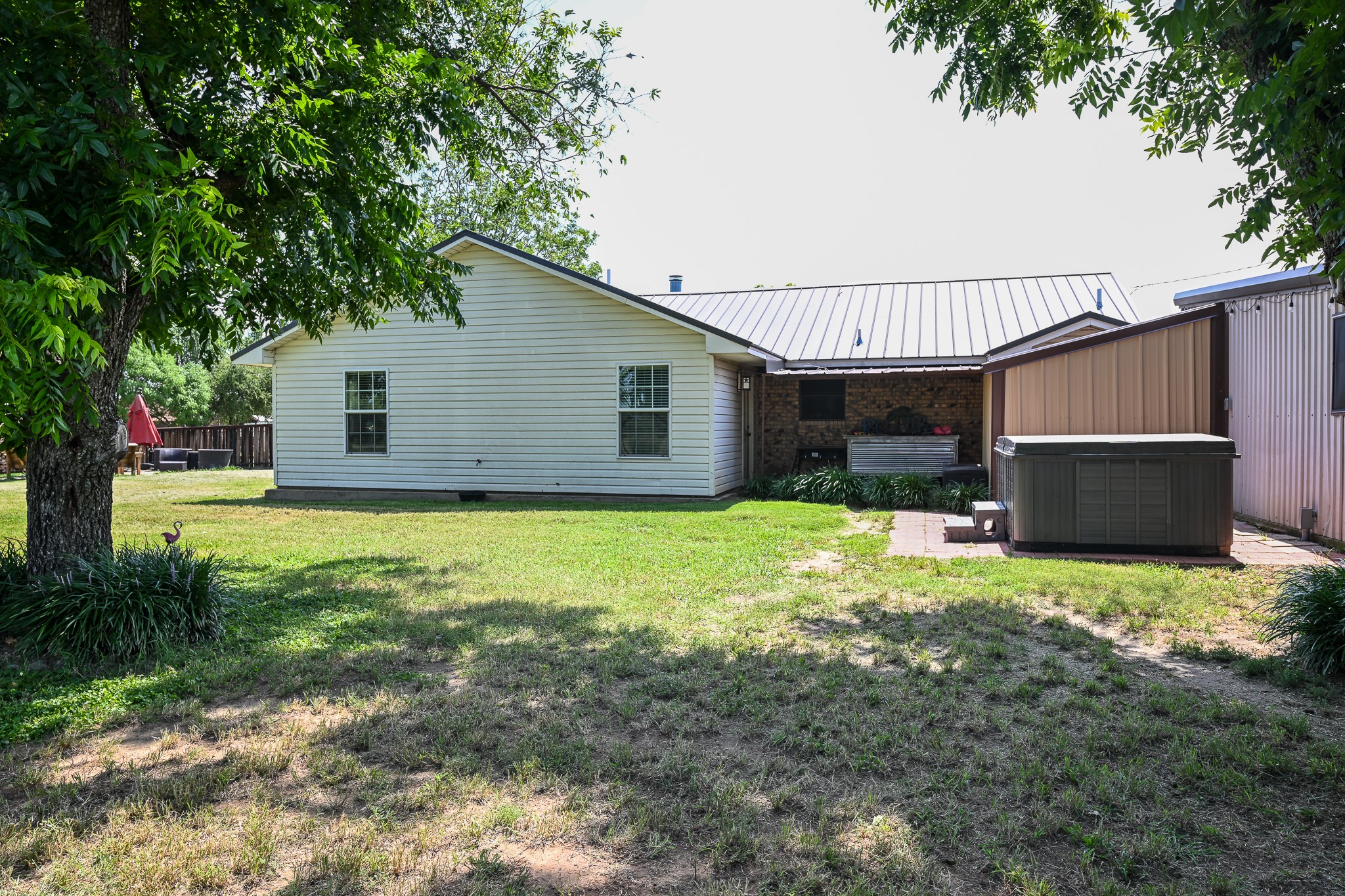 3240 S HWY 281
