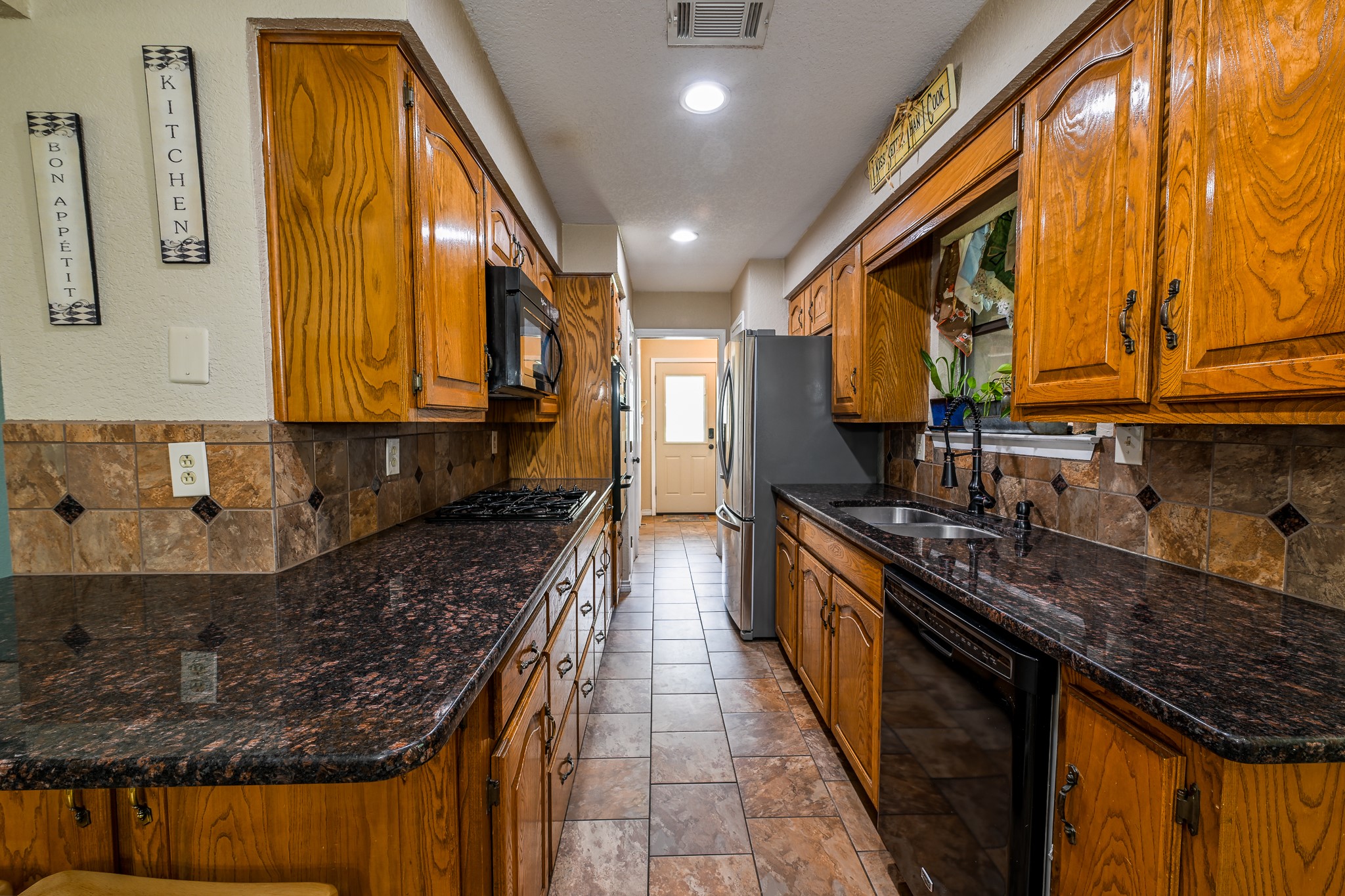 3240 S HWY 281