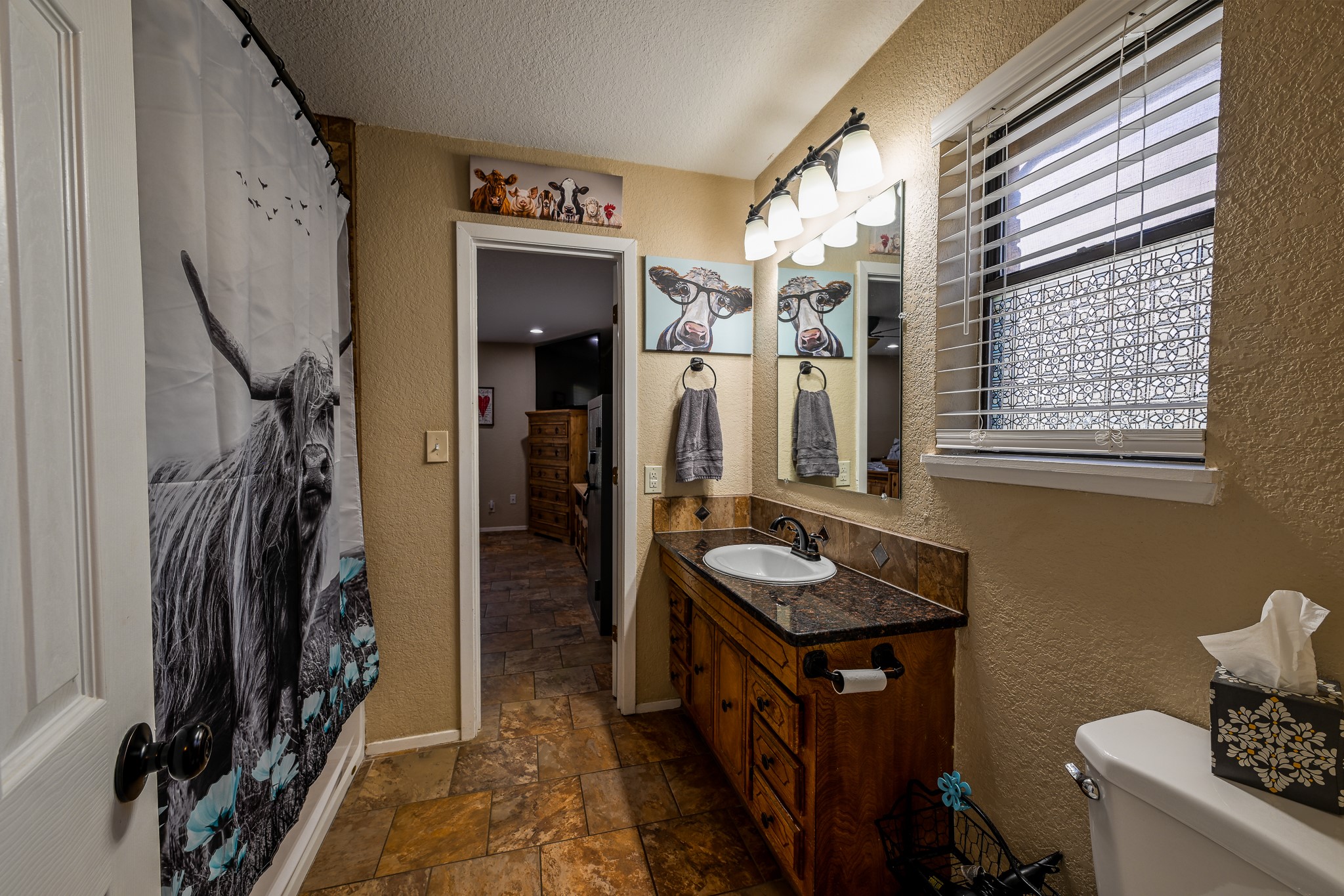 3240 S HWY 281