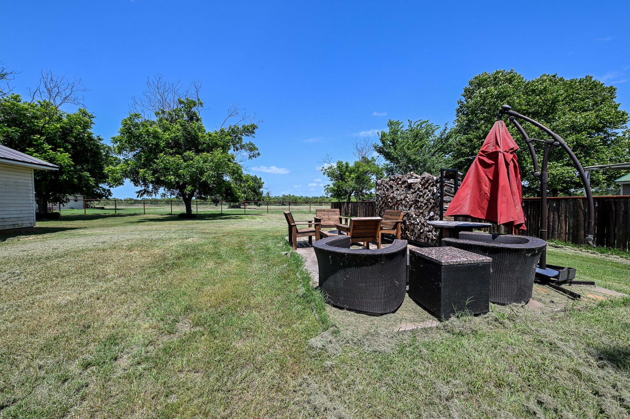 3240 S HWY 281