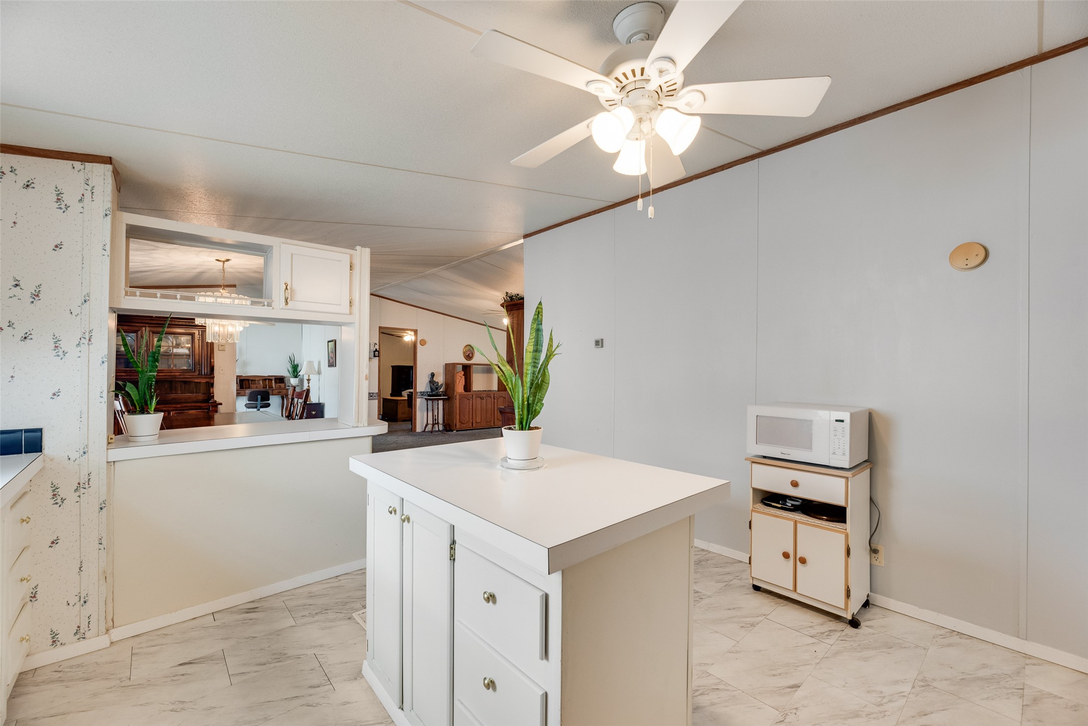 5694 Hillcrest Drive