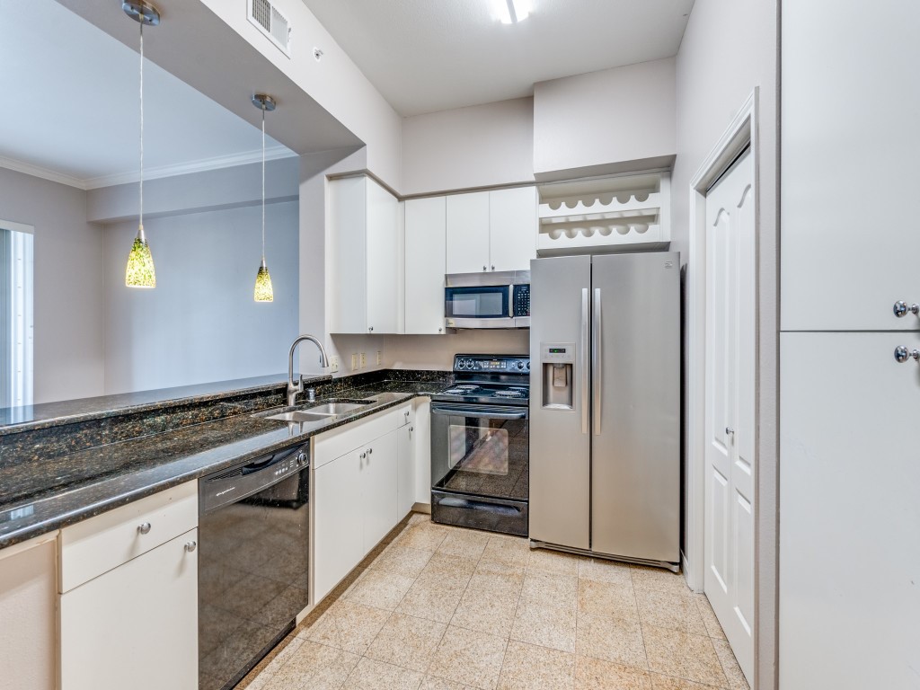 3225 Turtle Creek Boulevard 334