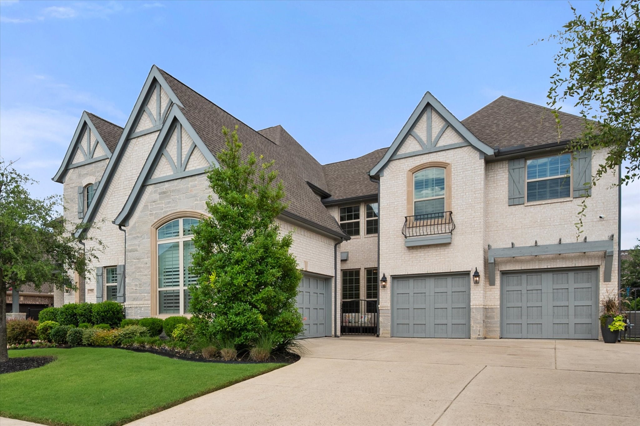 7701 Prairie View Drive