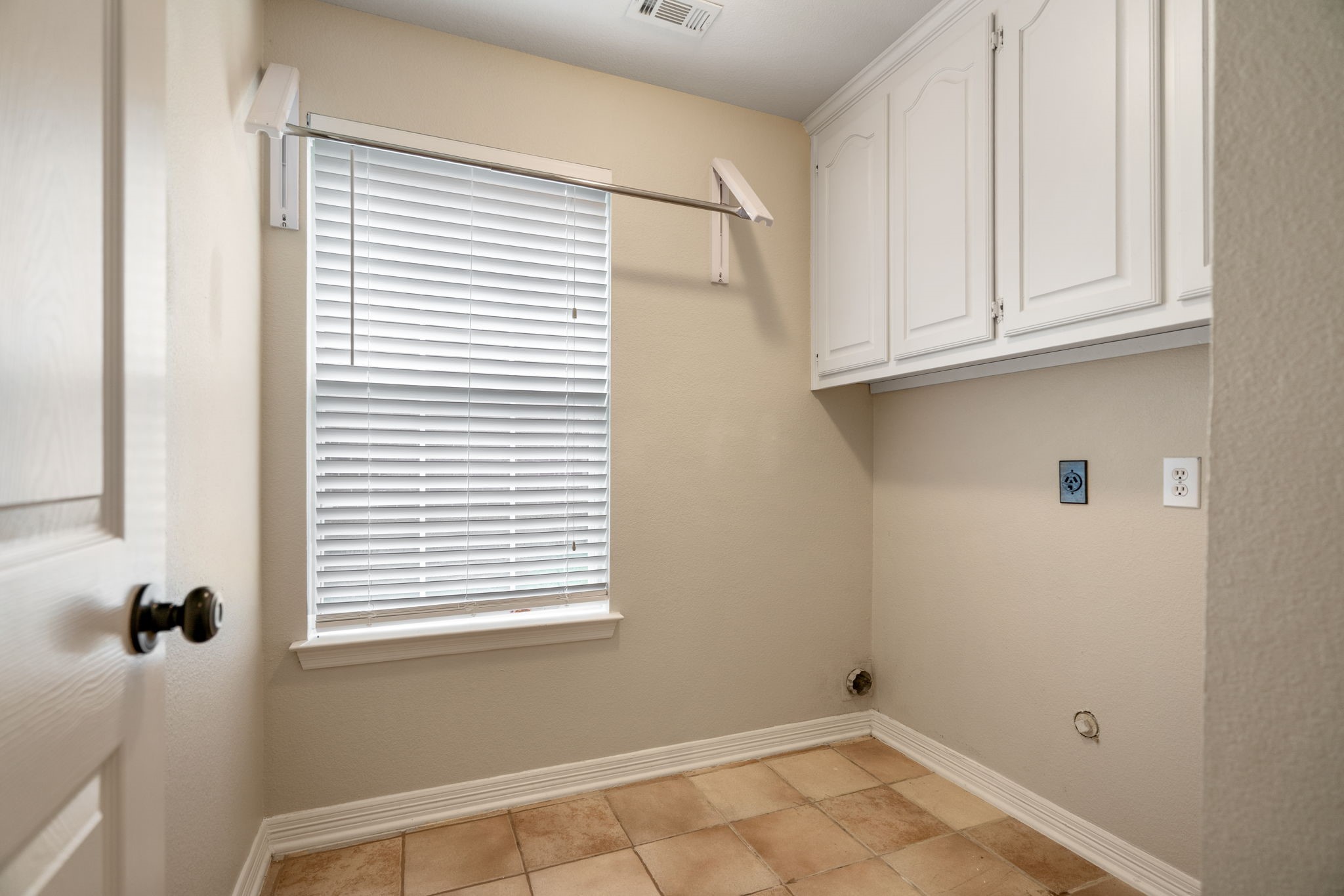 7832 Alderwood Place