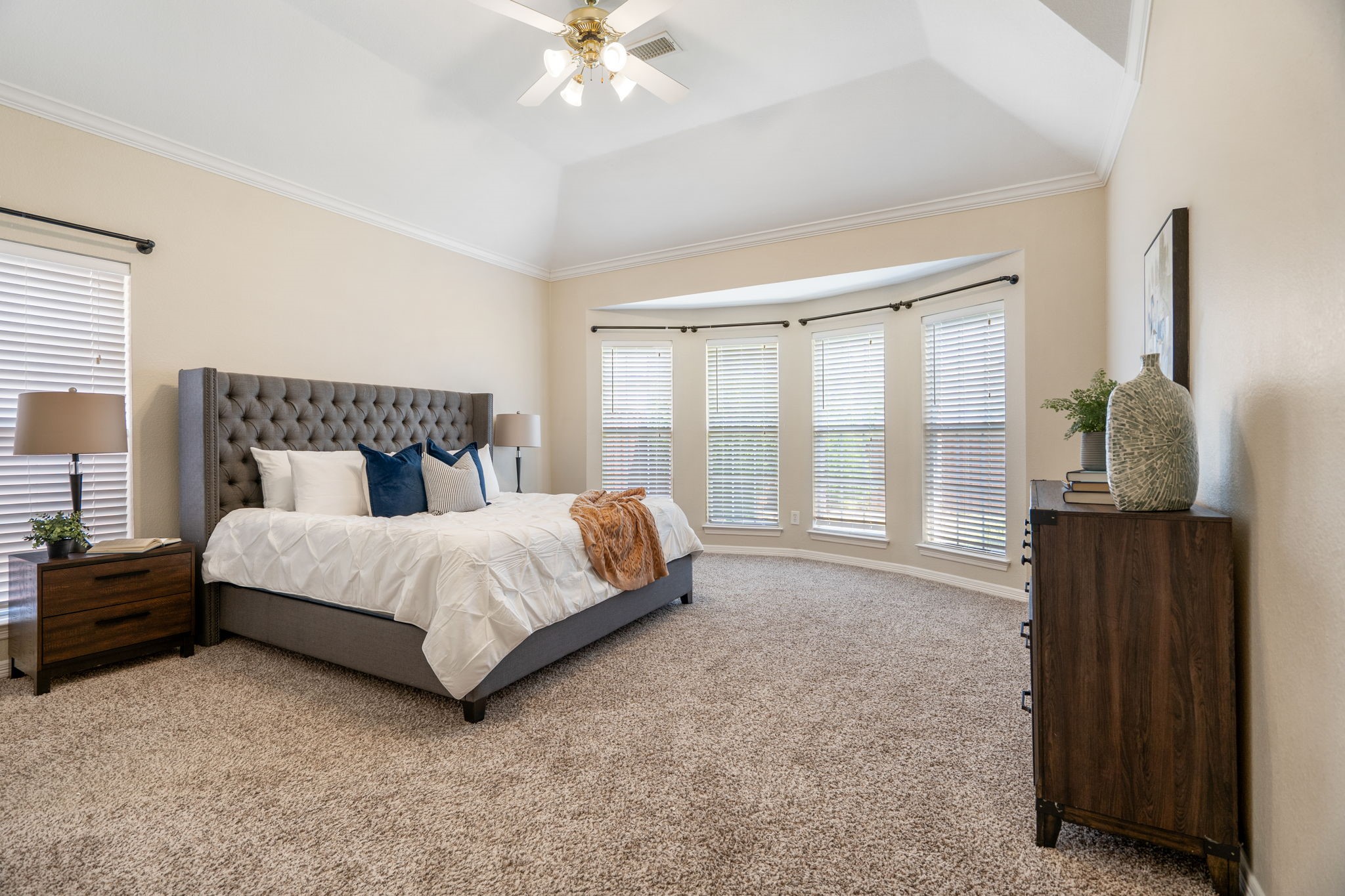 7832 Alderwood Place