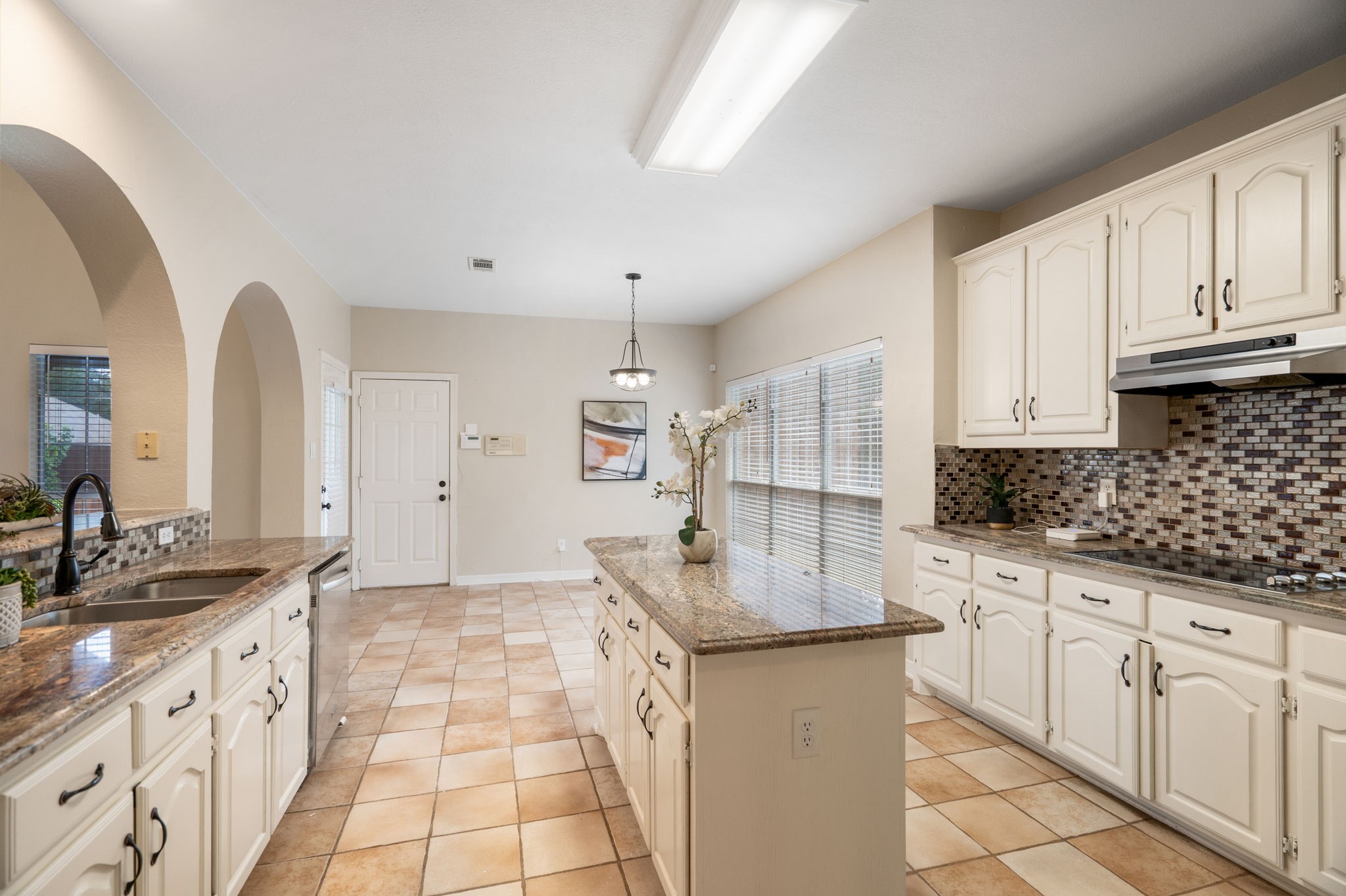7832 Alderwood Place