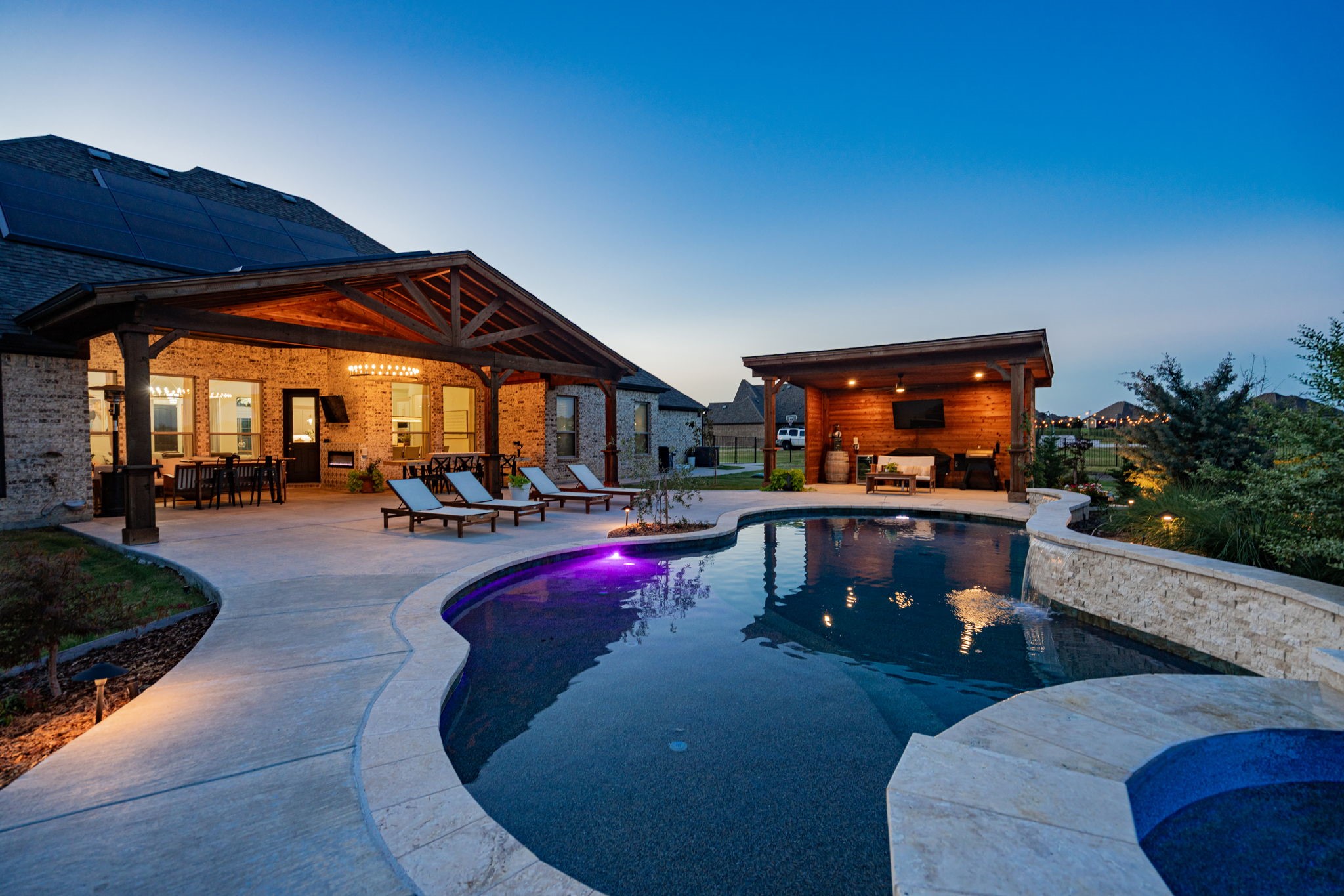323 Ledstone Court