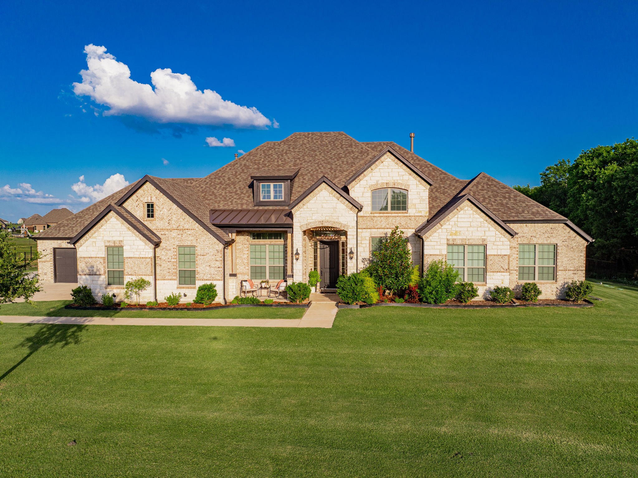 323 Ledstone Court