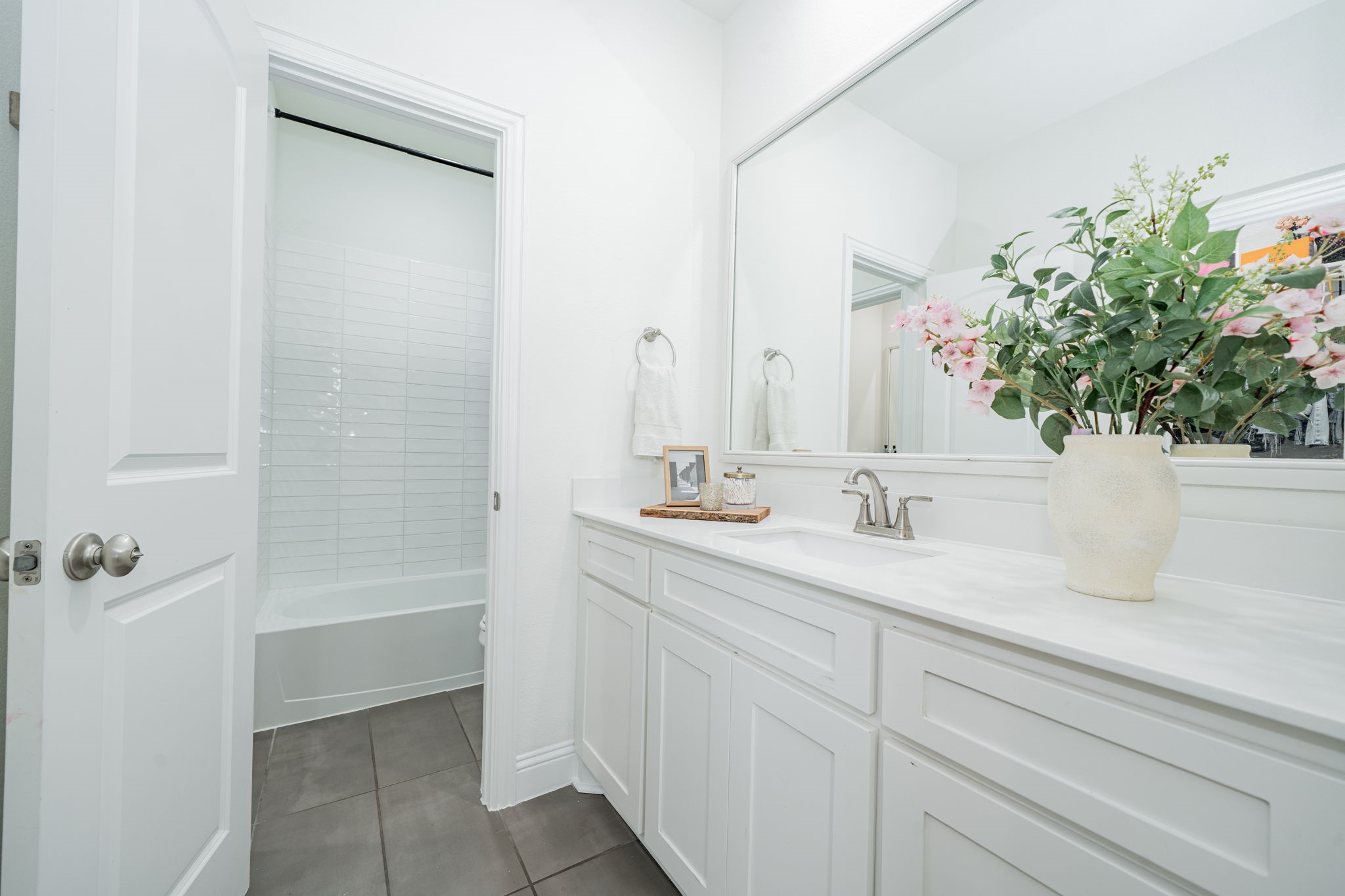 323 Ledstone Court
