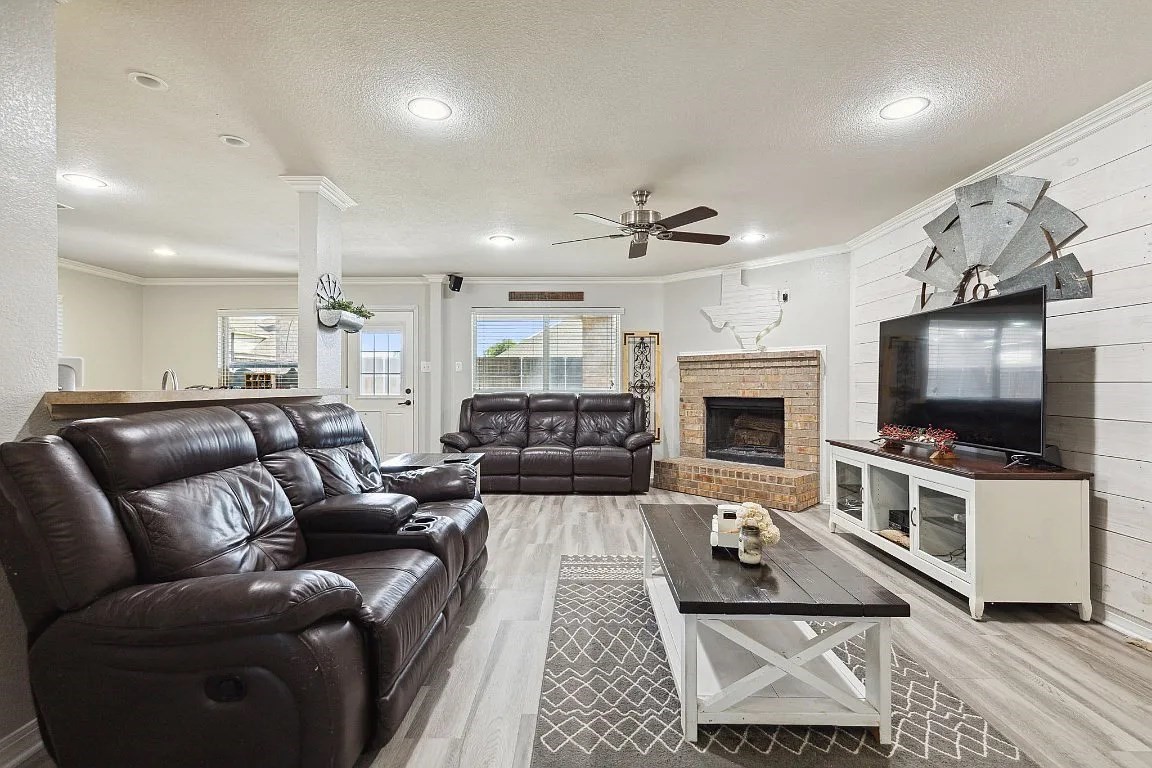 2222 Woodberry Drive