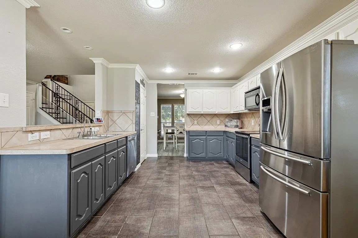 2222 Woodberry Drive