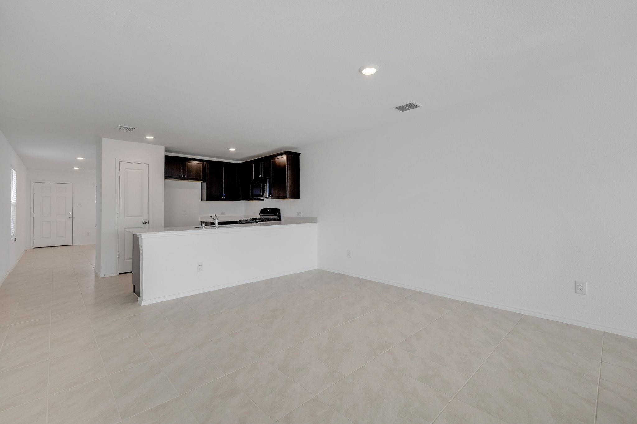 2625 Kingsman Drive