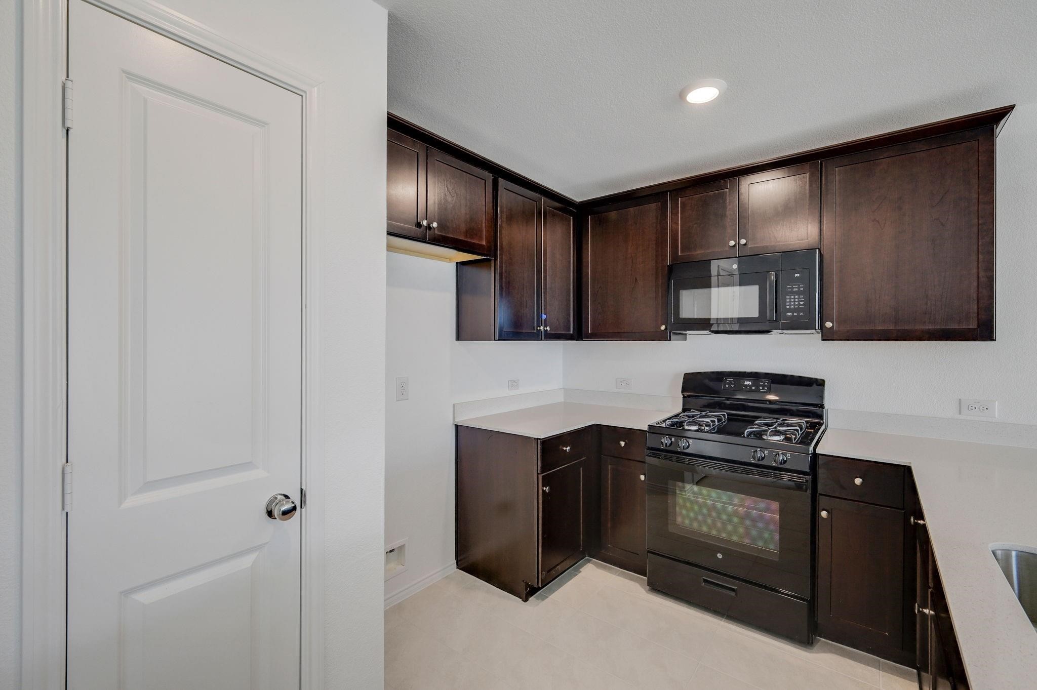 2625 Kingsman Drive