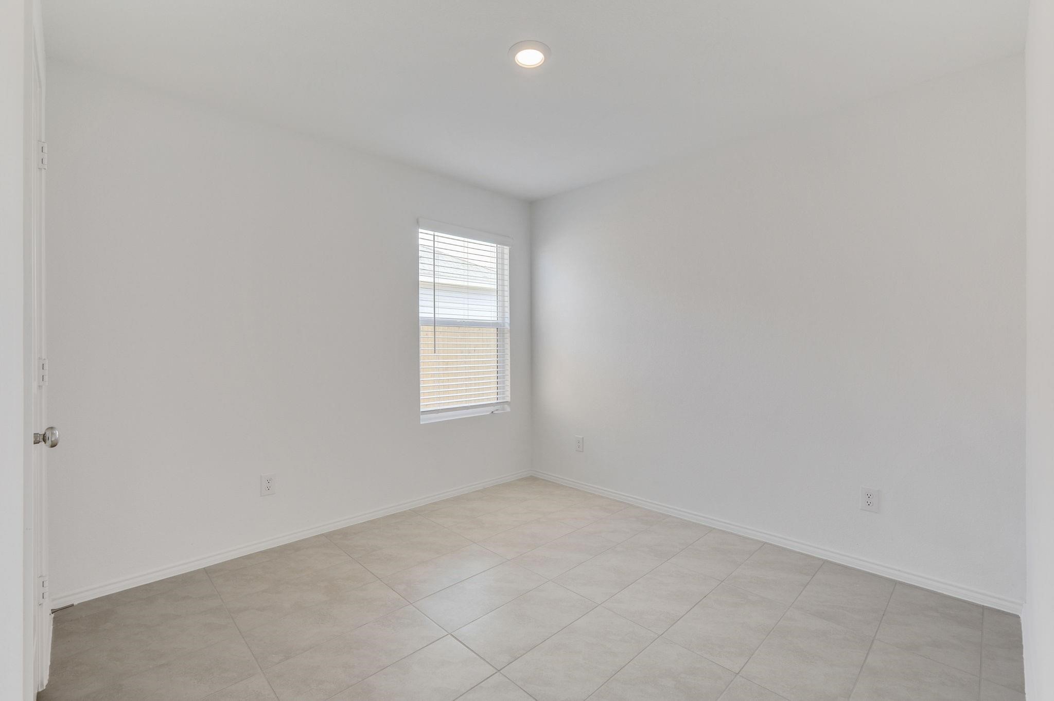 2625 Kingsman Drive